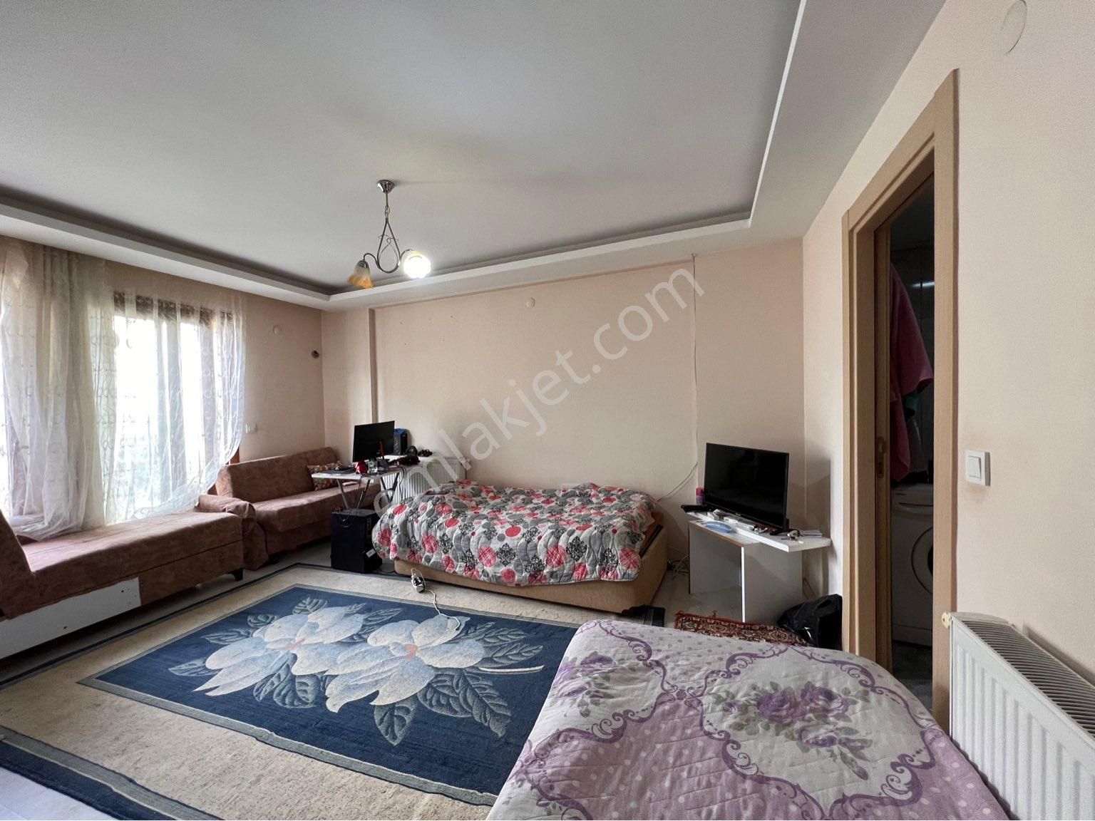 Buca Yaylacık Satılık Daire  BUCA YAYLACIK MAH GAZİOSMANPAŞA CD YAKINI 1+1 SATILIK DAİRE