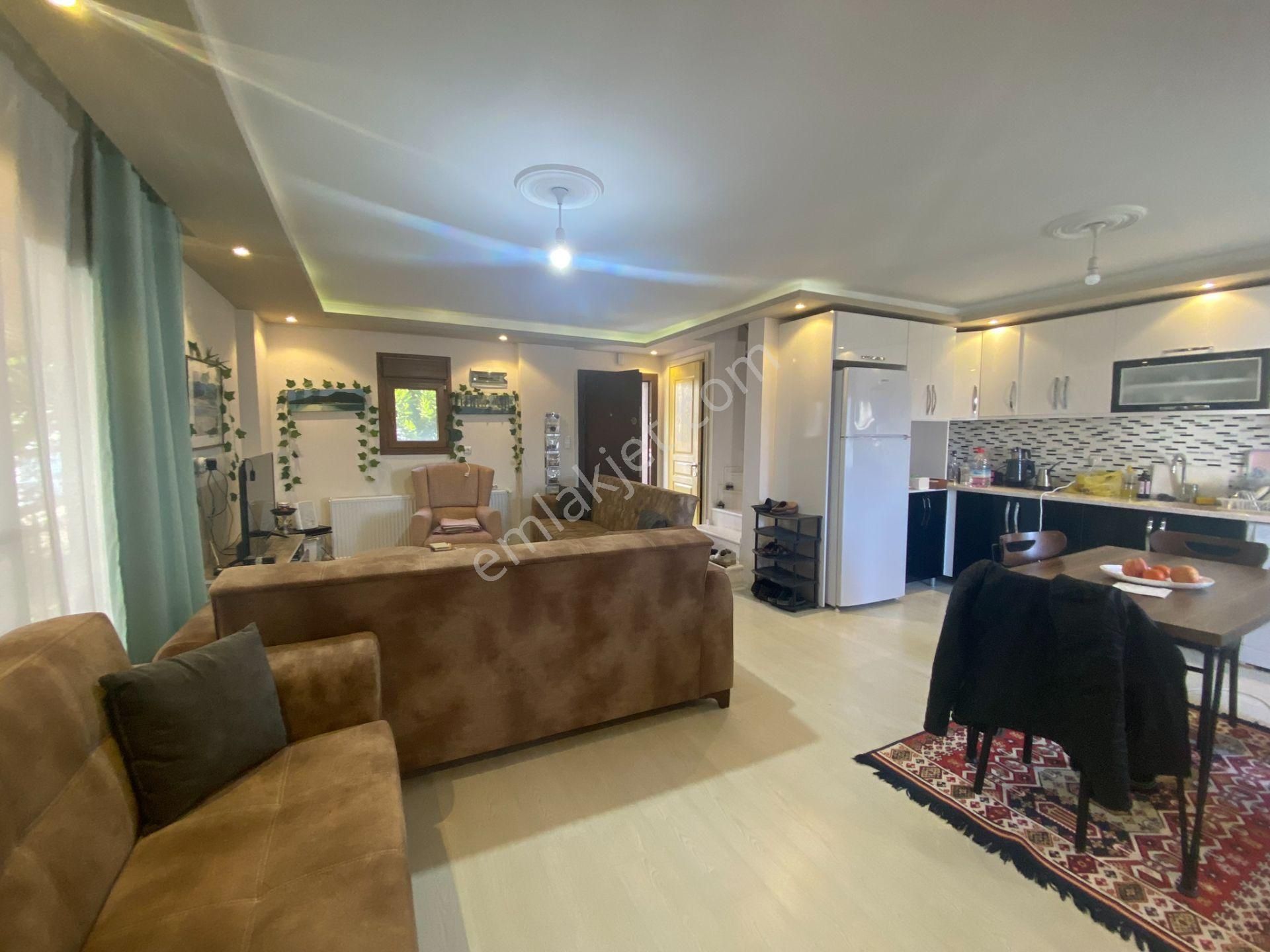 Dikili Güven Emlak’tan Gazipaşa’da Satılık 4+1 Tripleks Villa - Görsel 12