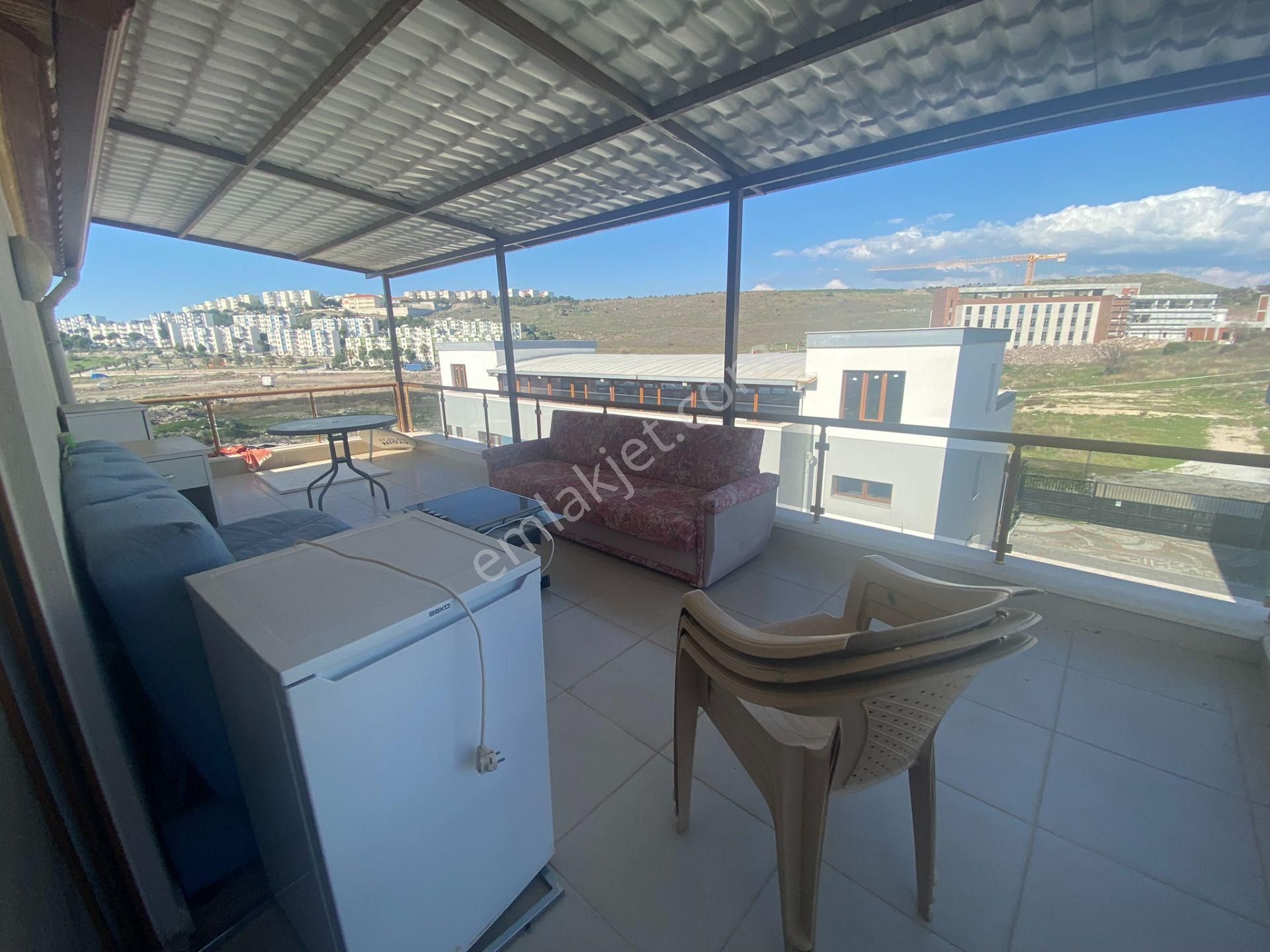 Dikili Güven Emlak’tan Gazipaşa’da Satılık 4+1 Tripleks Villa - Görsel 32