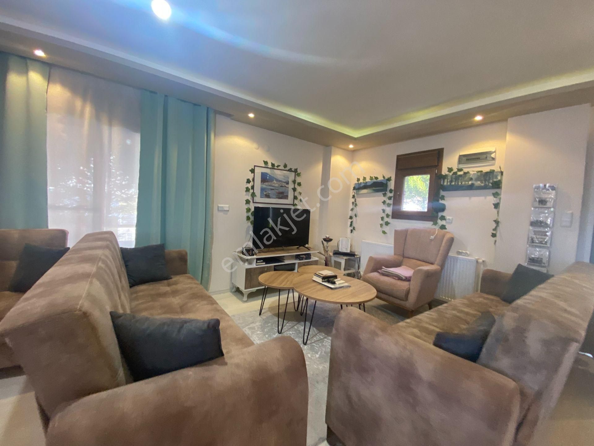 Dikili Güven Emlak’tan Gazipaşa’da Satılık 4+1 Tripleks Villa - Görsel 6