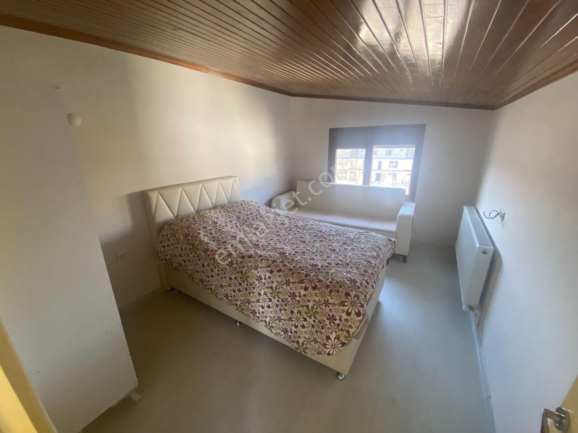 Dikili Güven Emlak’tan Gazipaşa’da Satılık 4+1 Tripleks Villa - Görsel 28