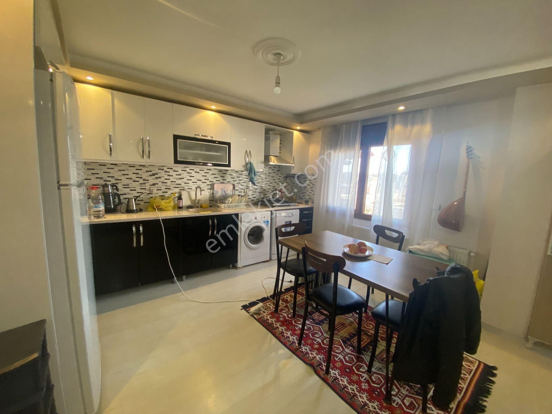 Dikili Güven Emlak’tan Gazipaşa’da Satılık 4+1 Tripleks Villa - Görsel 9