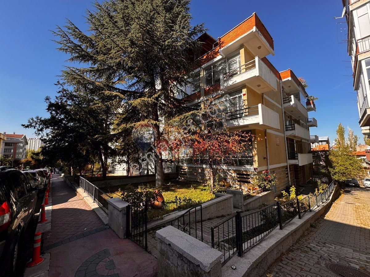 Çankaya Aziziye Satılık Daire PİLOT SOKAKDA PANORAMİK ANKARA MANZARALI GENİŞ KULLANIŞLI DAİRE