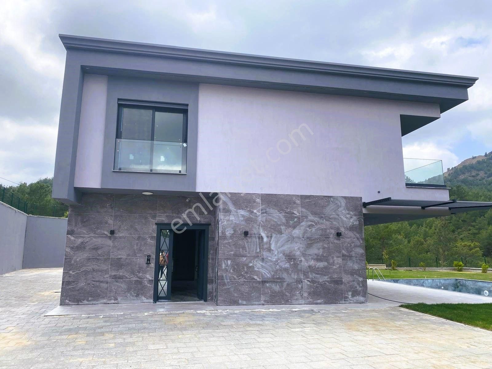 Akkaya Vadisin De Ultra Lüks Havuzlu Müstakil Villa - Görsel 32