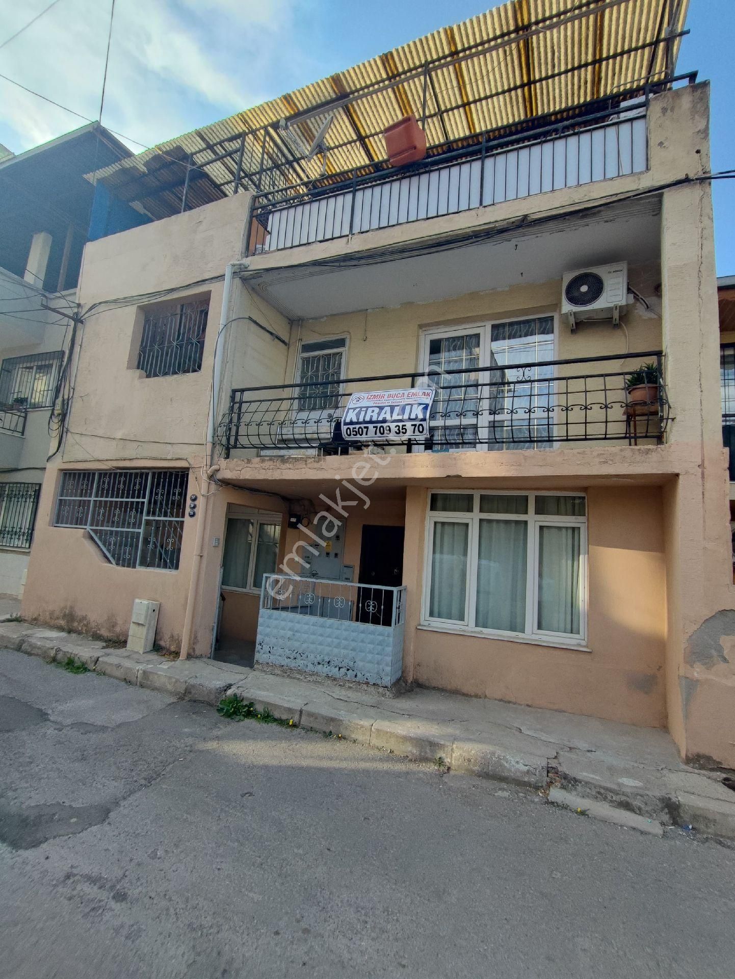 Buca Yenigün Kiralık Daire YENİ GÜN MAH ARA KAT 2+1 100 METREKARE BALKONLU EŞYASIZ