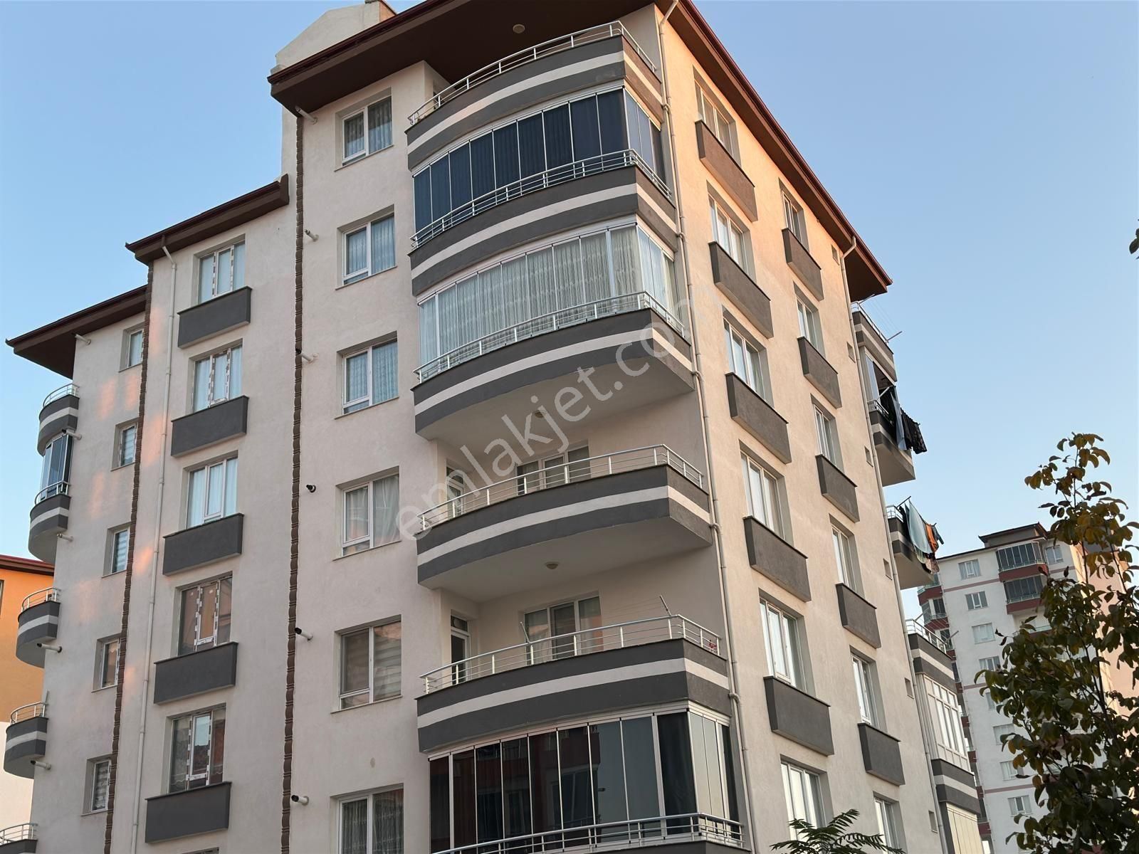 Niğde Merkez İlhanlı Satılık Daire GÜRBÜZ GAYRİMENKUL EMLAK'TAN FULL YAPILI SATILIK DAİRE