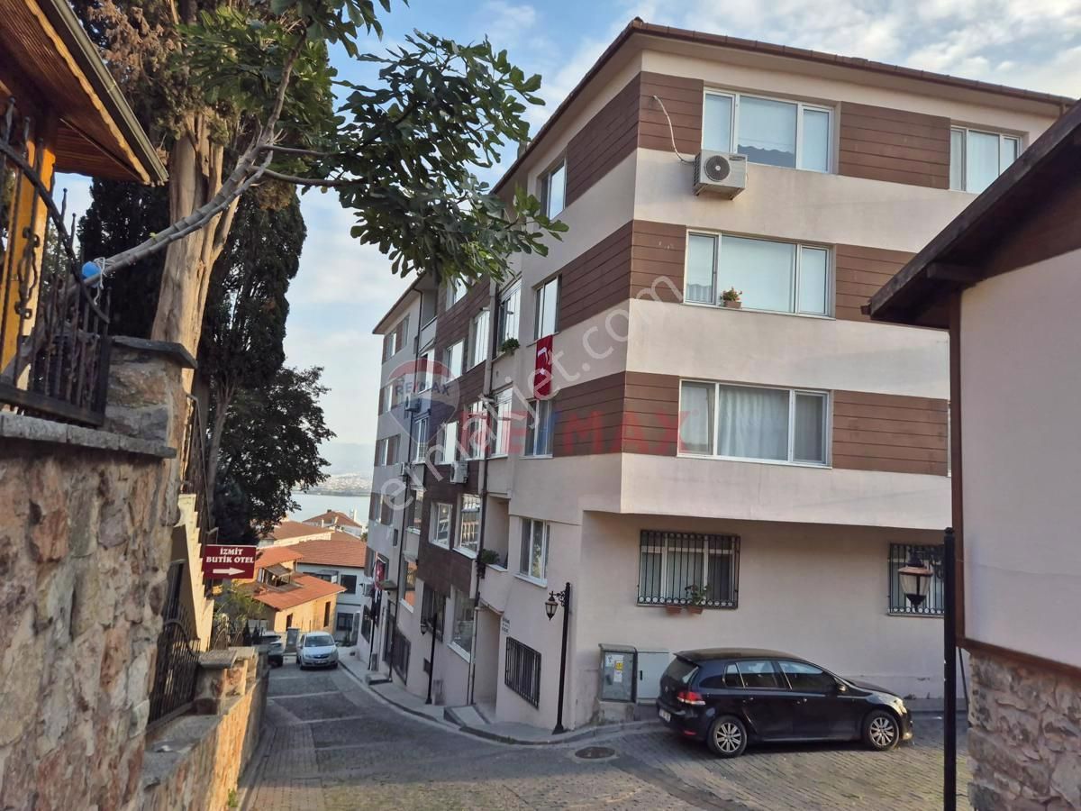 İzmit Akçakoca Kiralık Daire İzmit Merkez Akçakoca Mahallesi Kiralık 3+1 Arakat Daire