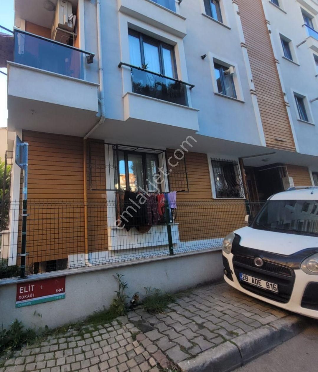 Çekmeköy Taşdelen Satılık Daire Çekmeköy Taşdelen Mah Satılık 3+1 120m2 İskanlı Daire