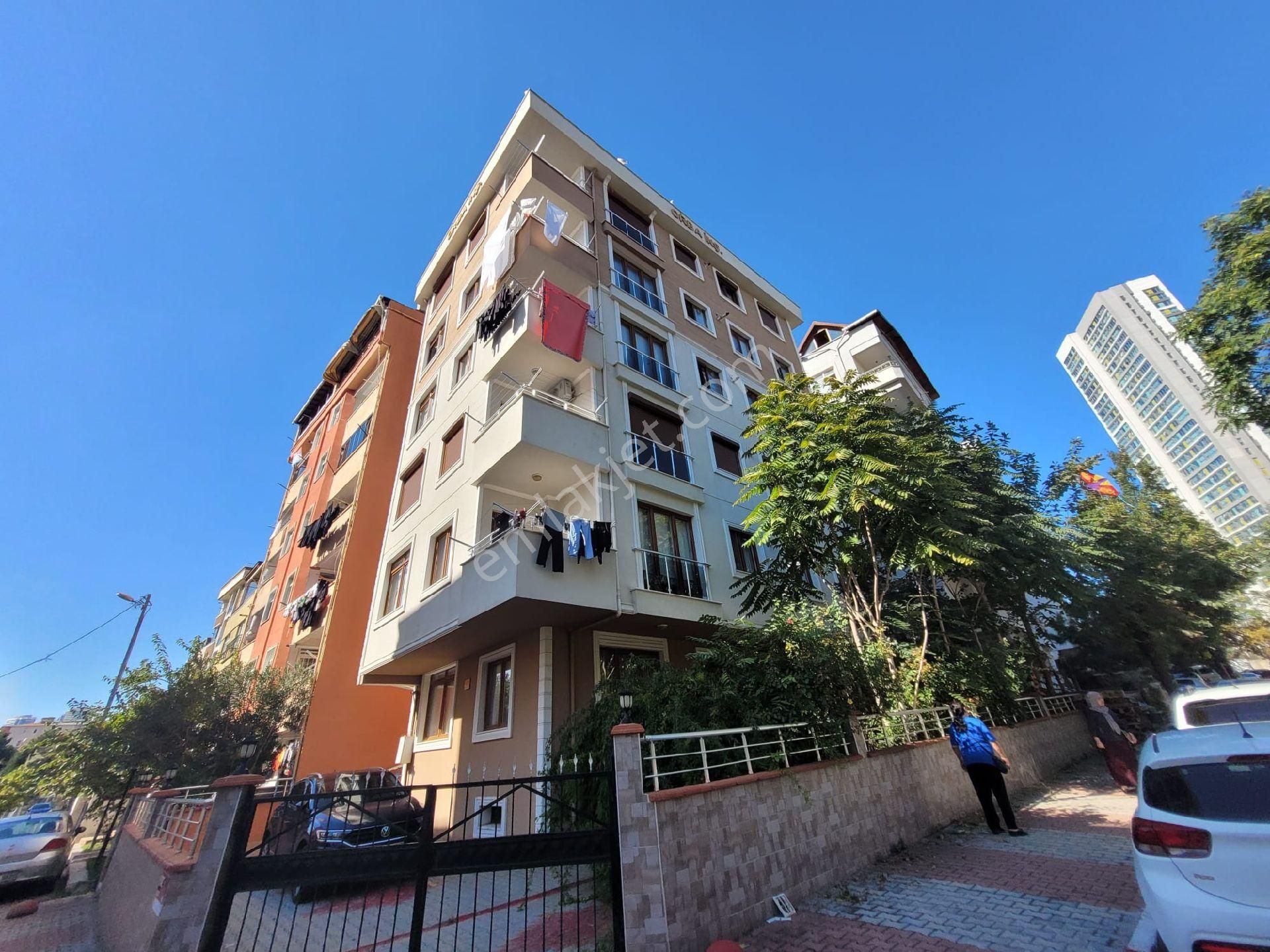 Kartal Yalı Satılık Daire Kartal Topselvi Yalı Mahallesine Satılık 2+1 85m2 Yüksek Giriş Daire