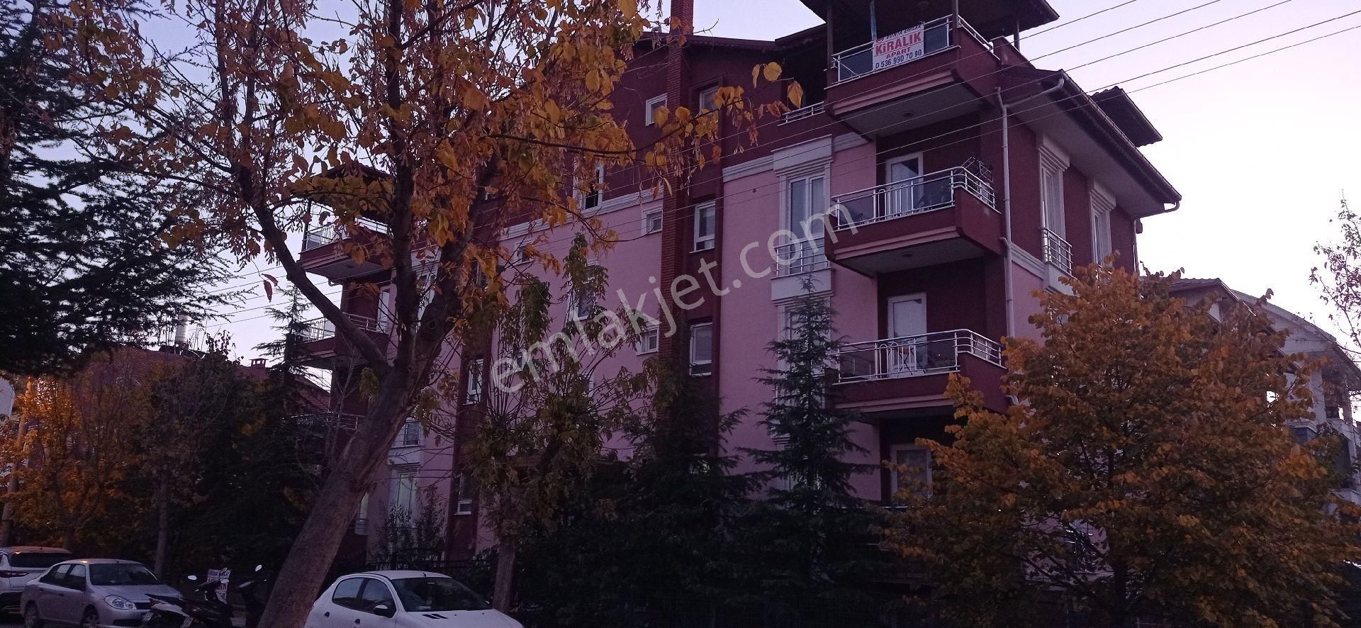 Isparta Merkez Modern Evler Kiralık Daire Merkezde 1+1genis terasli bakimli esyali apart daire 