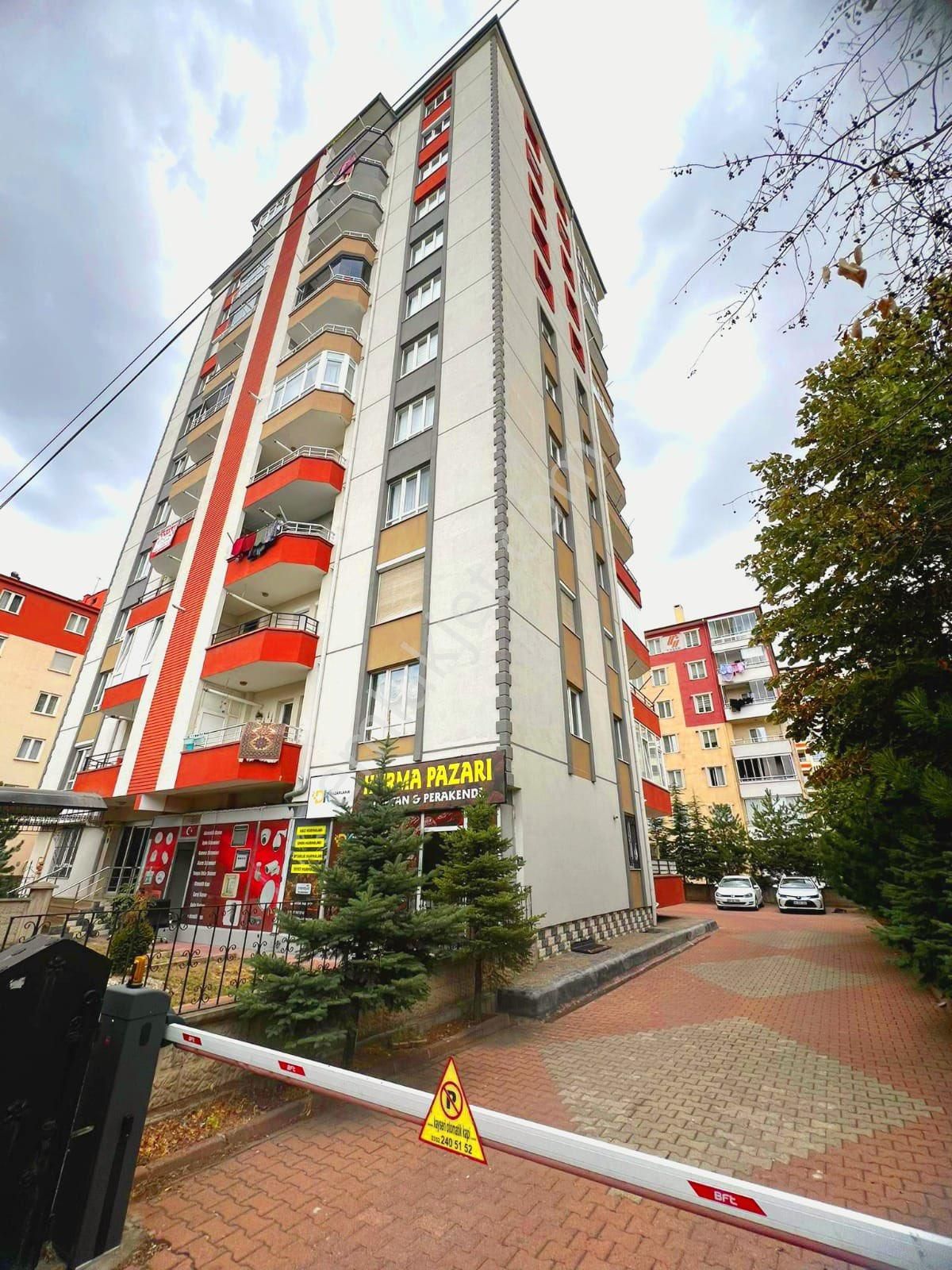 Melikgazi Hürriyet Satılık Daire Wave Gayrimenkul'den Hürriyet Mah.175 m2 3+1 Satılık Daire...