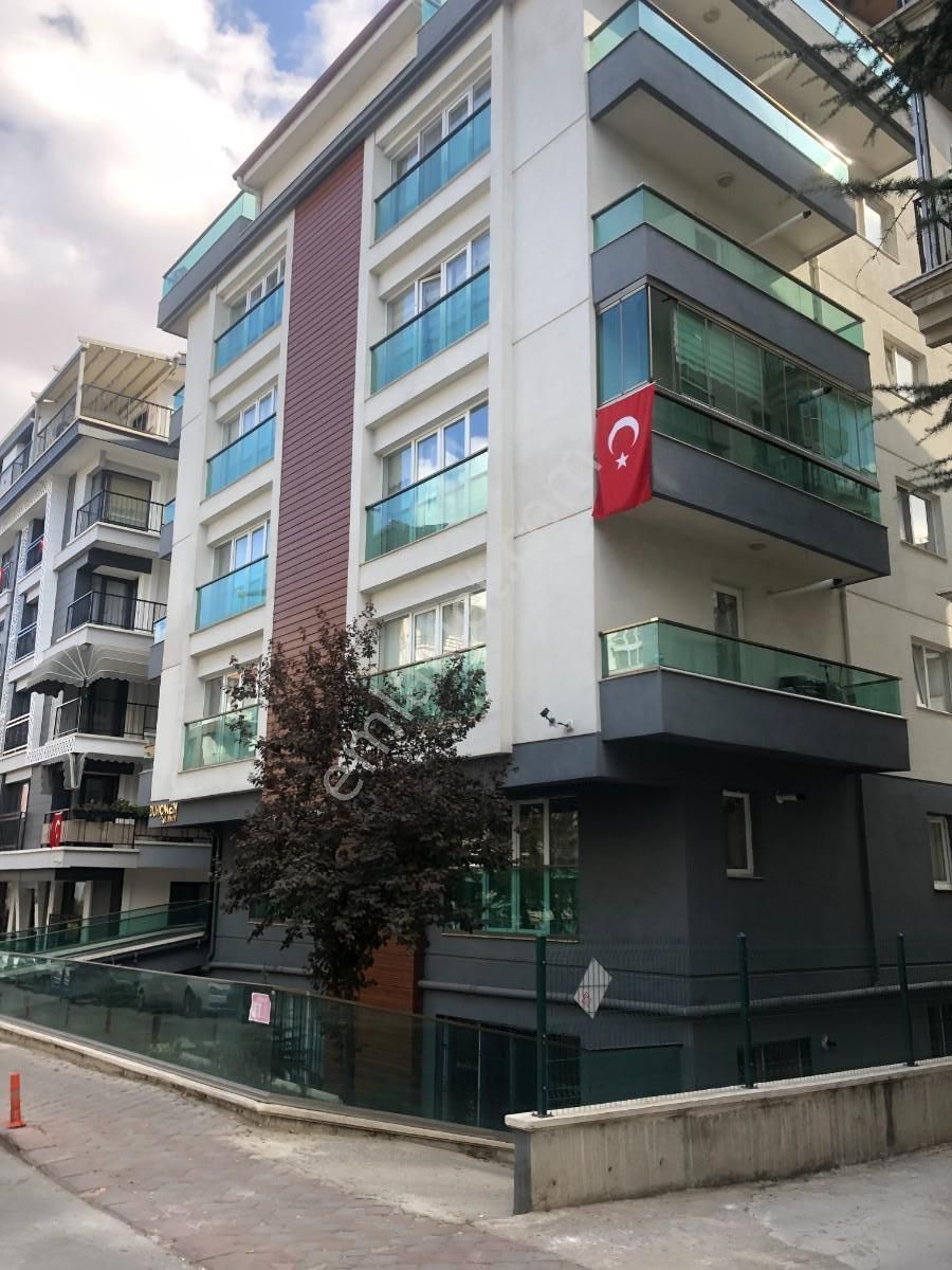 Çankaya Anıttepe Satılık Daire ANITTEPE GÜLSEREN SOKAK DA 2+1   BRÜT 70M2 NET 45M2  MÜSTAKİL