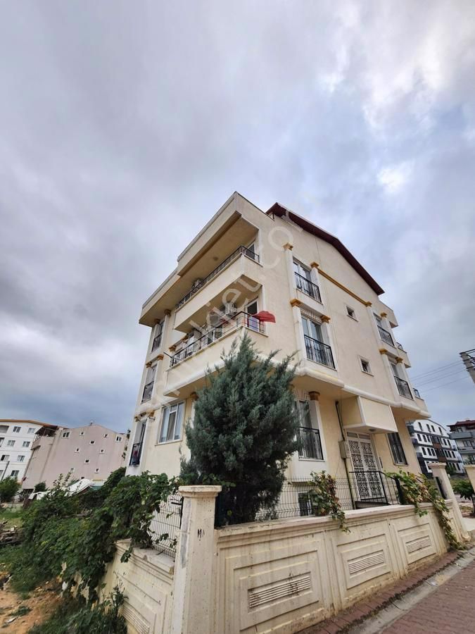 Darıca Emek Satılık Daire DARICA BÜYÜK ANADOLU HASTANESİ KARŞISI ARA KAT 2+1 DAİRE