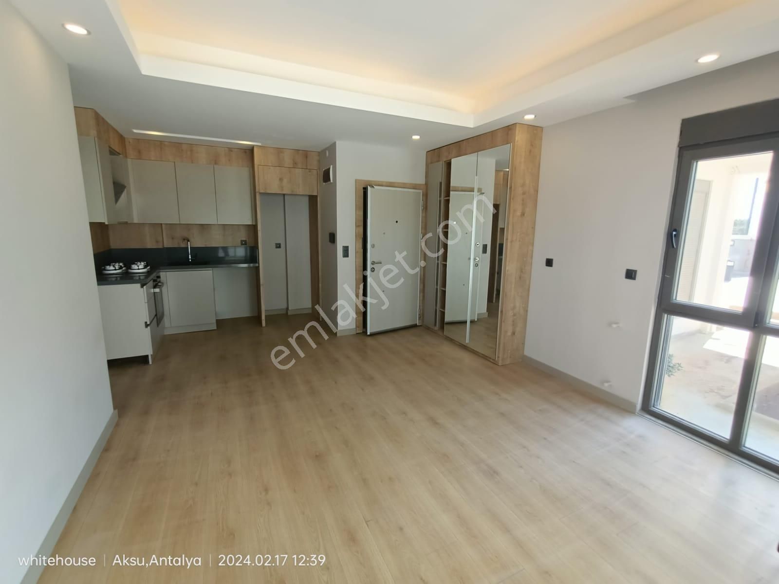 Aksu Altıntaş Kiralık Daire  ALTINTAŞ MAH. 65 M2 1+1 SIFIR DAİRE YÜZME HAVUZLU 18.000 TL