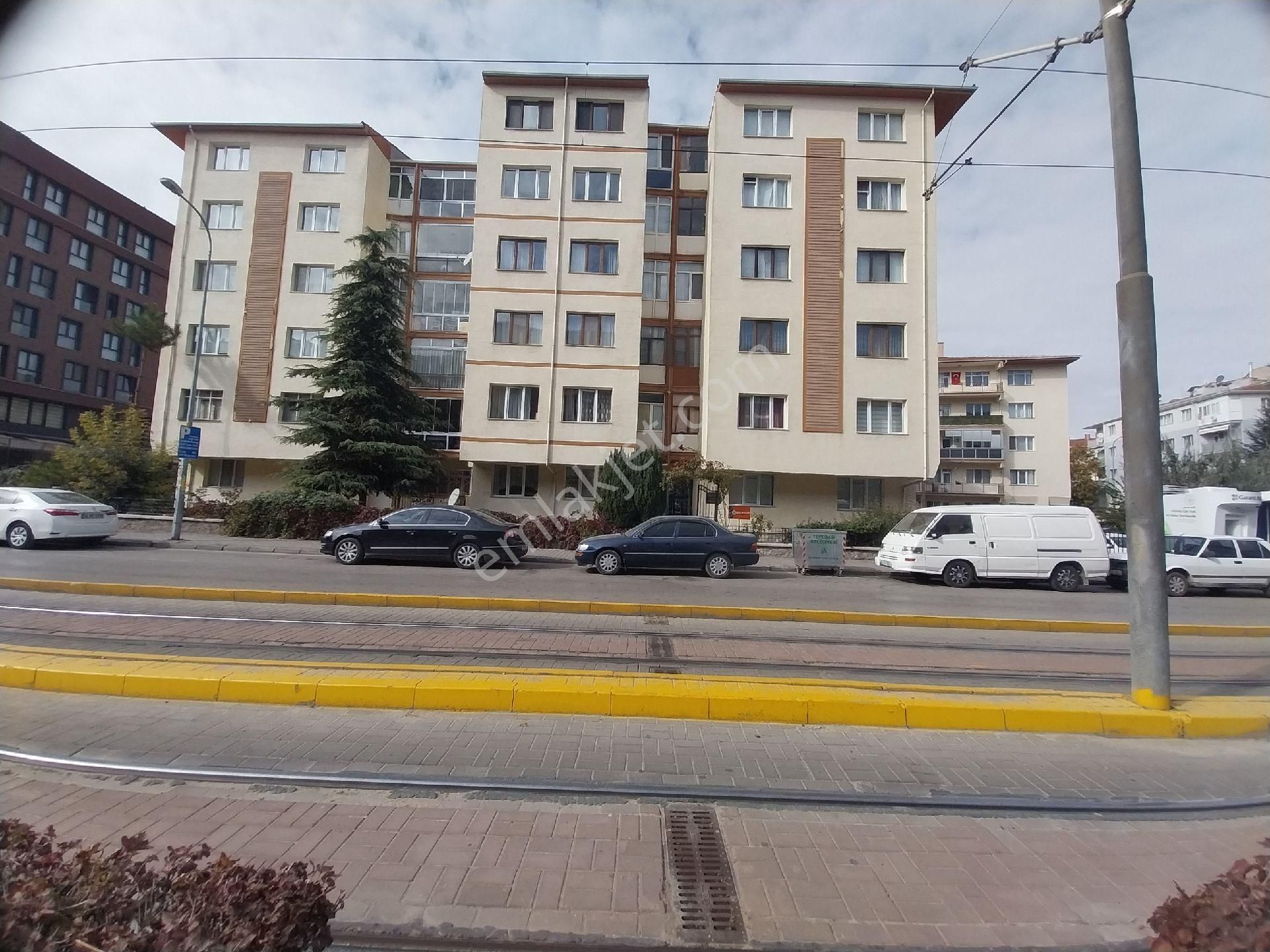 Tepebaşı Yenibağlar Satılık Daire CENTURY21 VİZYON'DAN ESPARK AVM KARŞISI SATILIK 3+1 DAİRE 