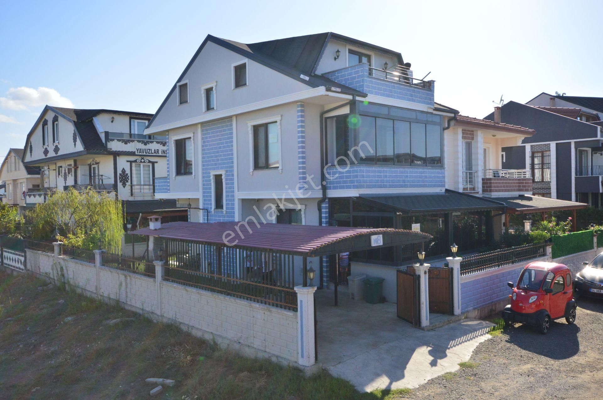 Kocaali Yalı Satılık Villa  HAYALLERİNİZDEKİ O MUHTEŞEM 5+1 VİLLA