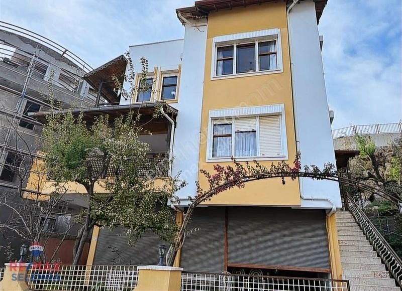 Alanya Tepe Kiralık Müstakil Ev Tepe Mahallesi Kiralık 4+1 Müstakil Villa