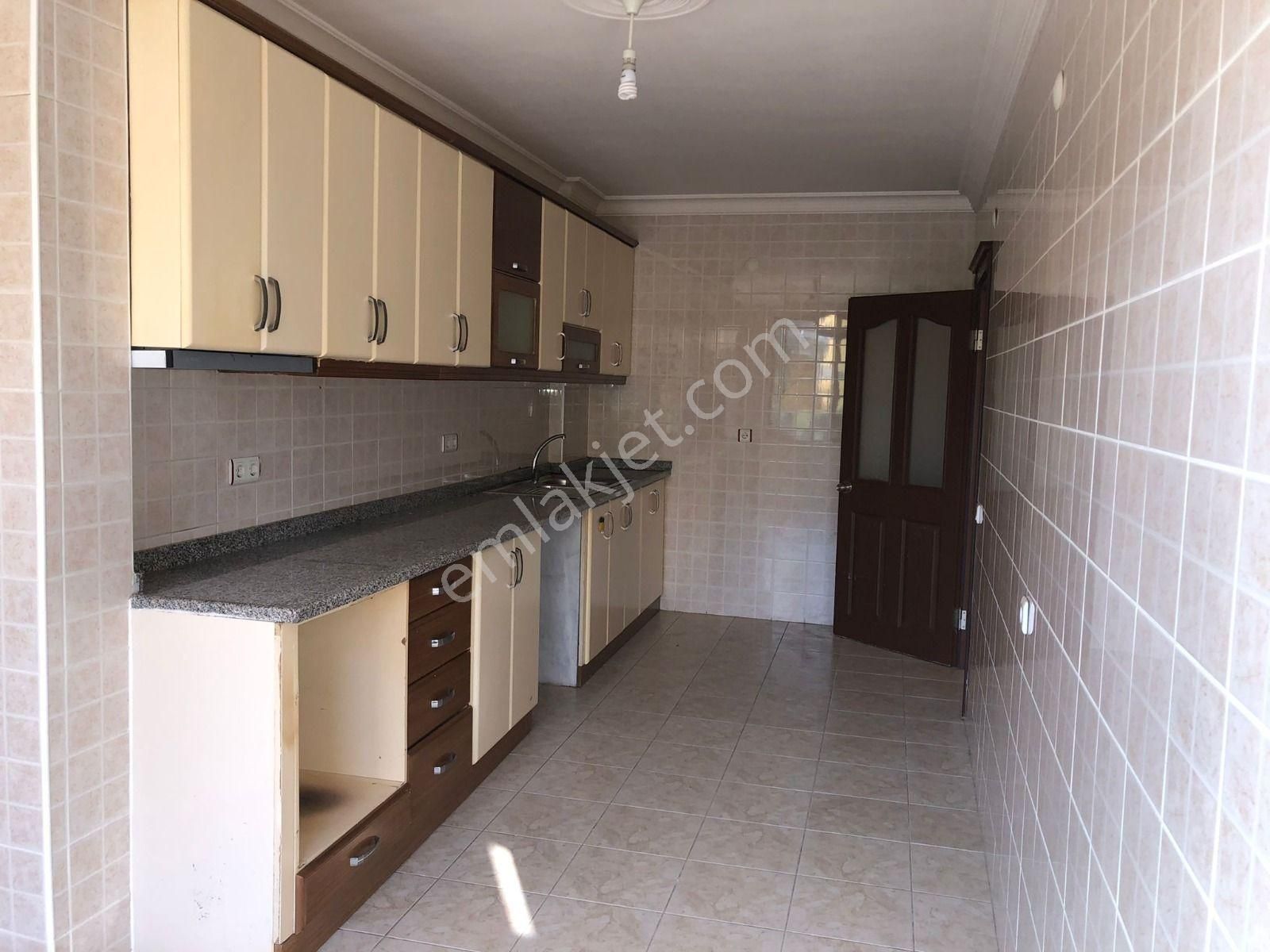 Alanya Büyükhasbahçe Satılık Daire ALANYA BÜYÜKHASBAHÇE ASANSÖR OTOPARKLI SATILIK 3+1 DAİRE