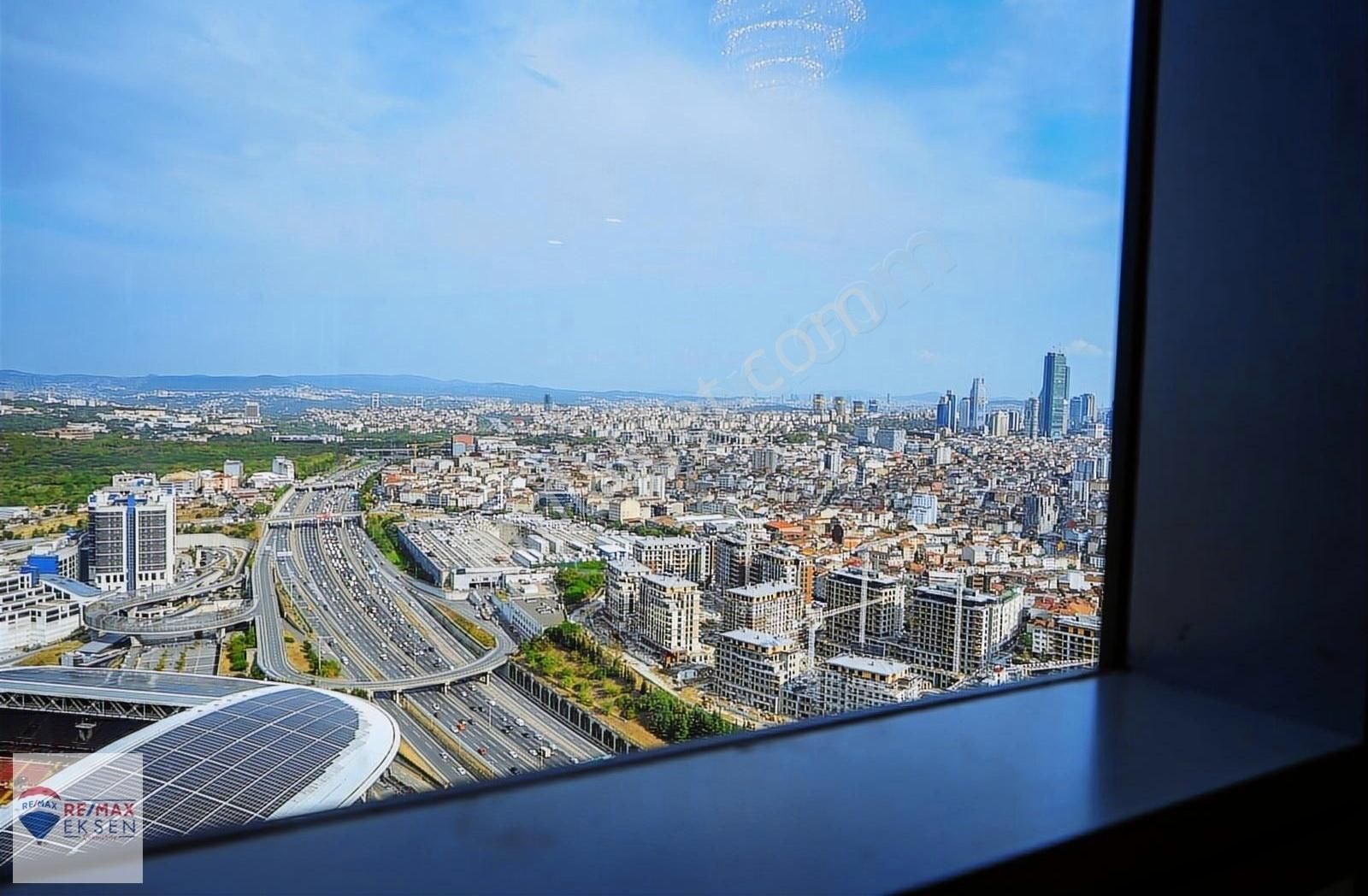 Sarıyer Huzur Satılık Residence SKYLAND İSTANBUL YÜKSEK KAT FIRSAT 1+1 SATILIK RESİDENCE