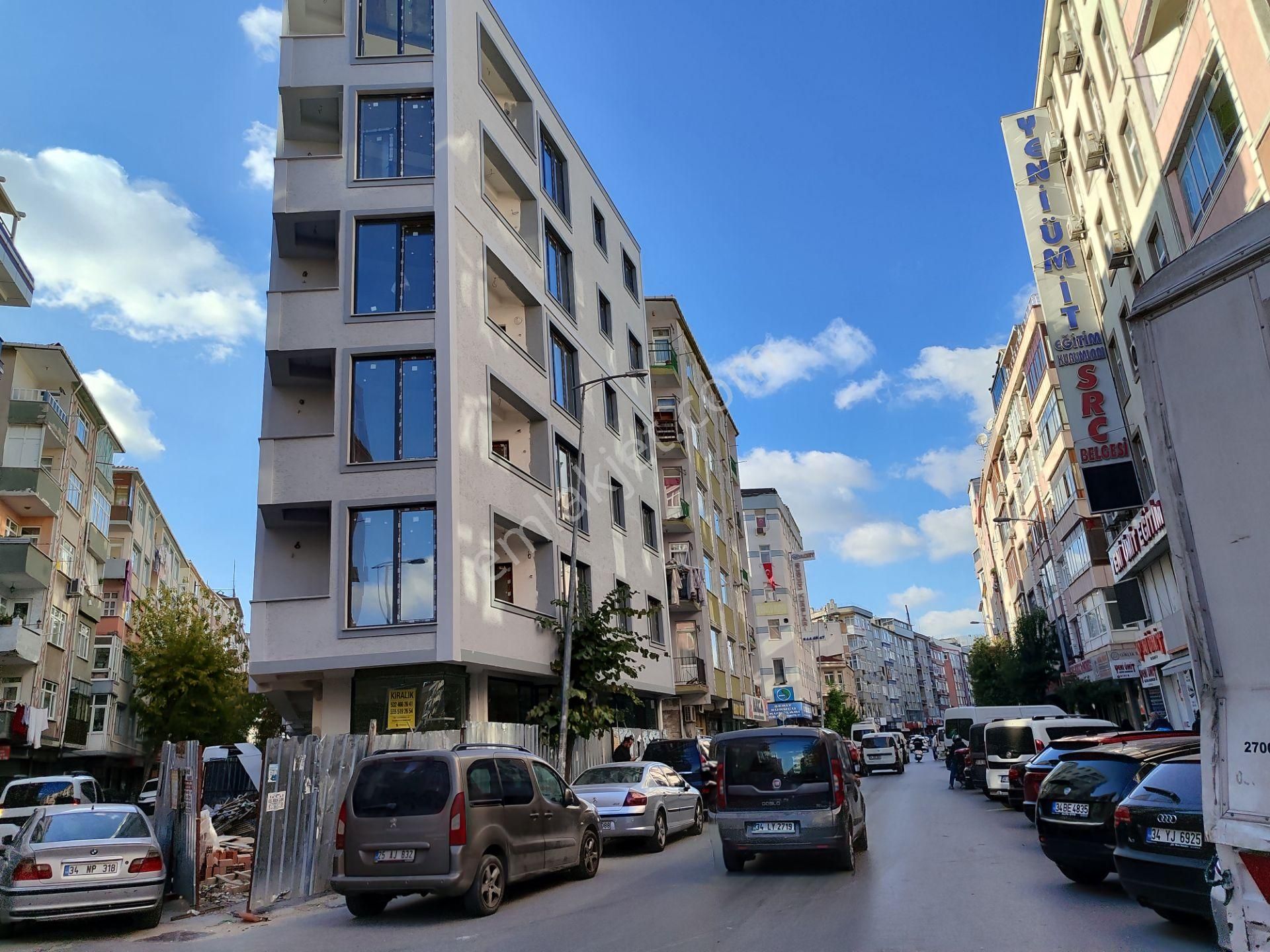 Bahçelievler Cumhuriyet Kiralık Dükkan & Mağaza  Bahçelievler Camlıkahve'de Bağcılar Caddesi Üzerinde Sıfır Binada 2 Katlı Köşe Başı Kiralık Dükkan