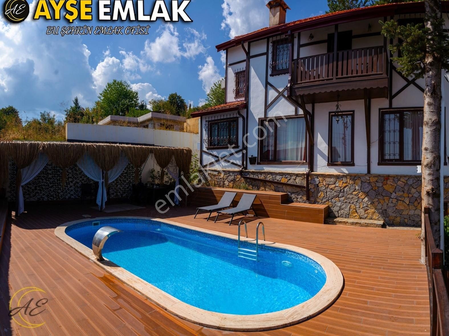 Sapanca Mahmudiye Kiralık Villa SAPANCANIN EN GÜZEL KONUMUNDA TURİZM BELGELERİ ALINMIŞ VİLLA