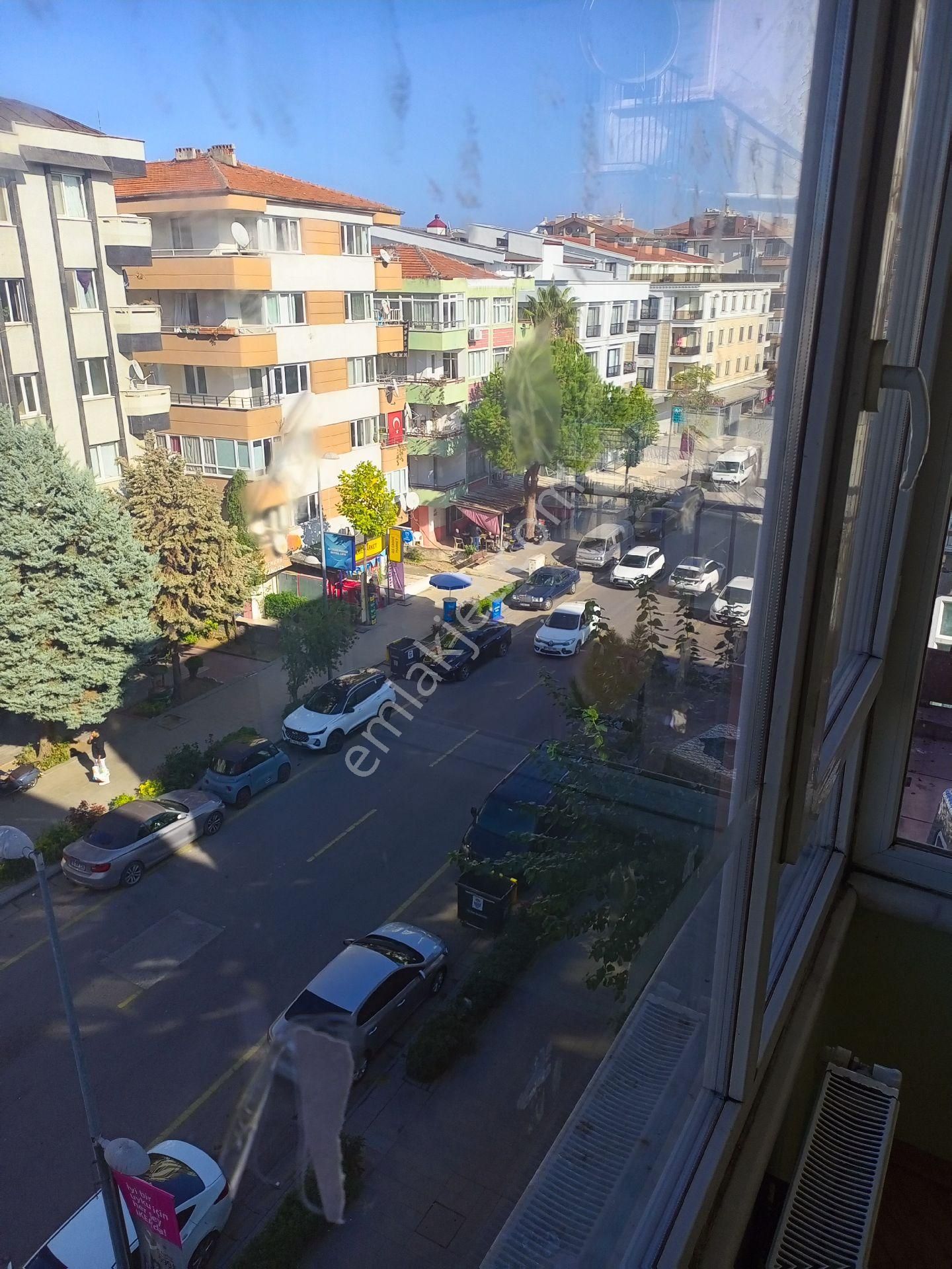 Yalova Merkez Bahçelievler Kiralık Daire FATİH CADDESİ 2+1 BOŞ DAİRE