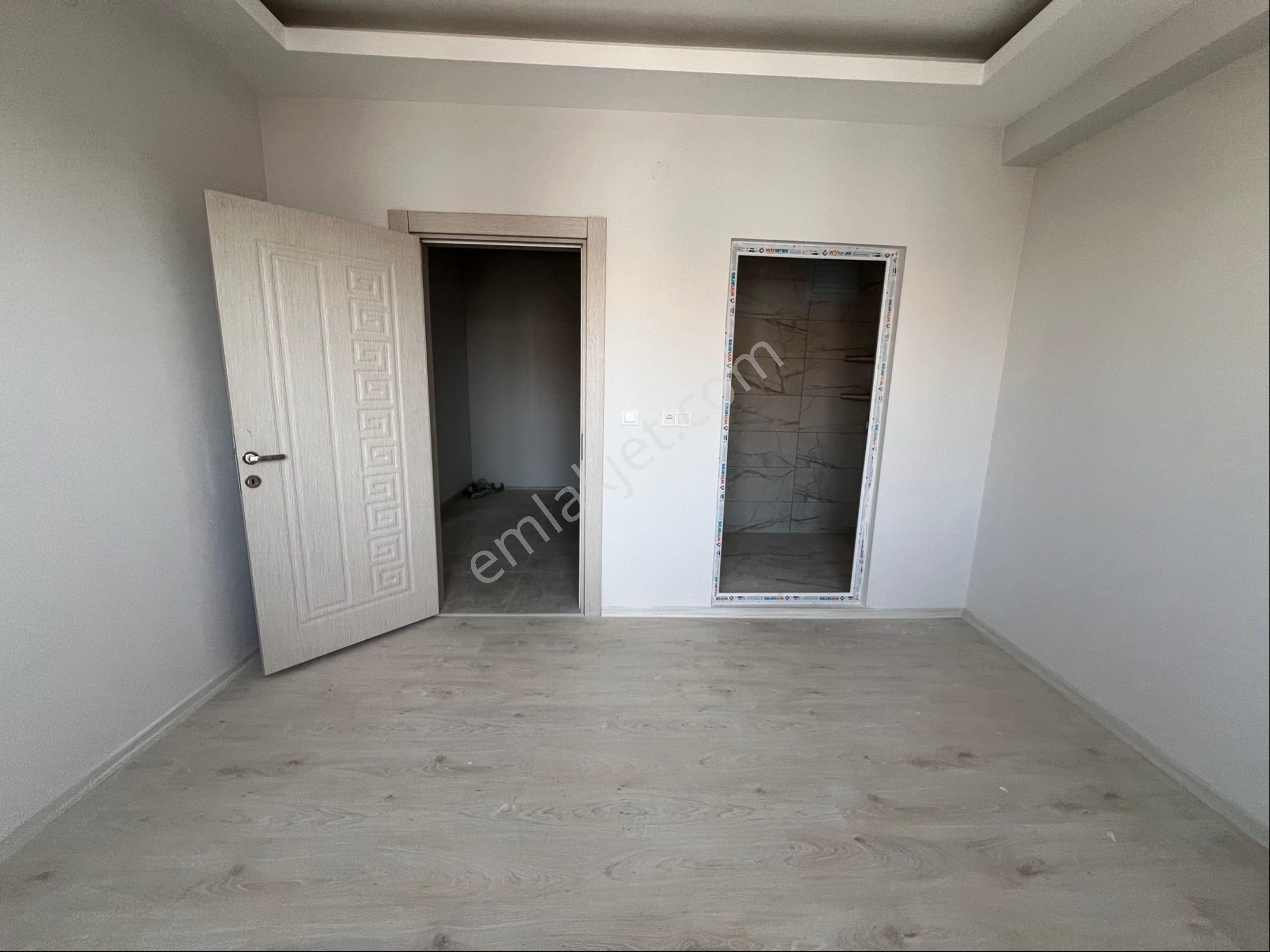 Roma' Dan Akhisar'da Satılık Daire - Görsel 8