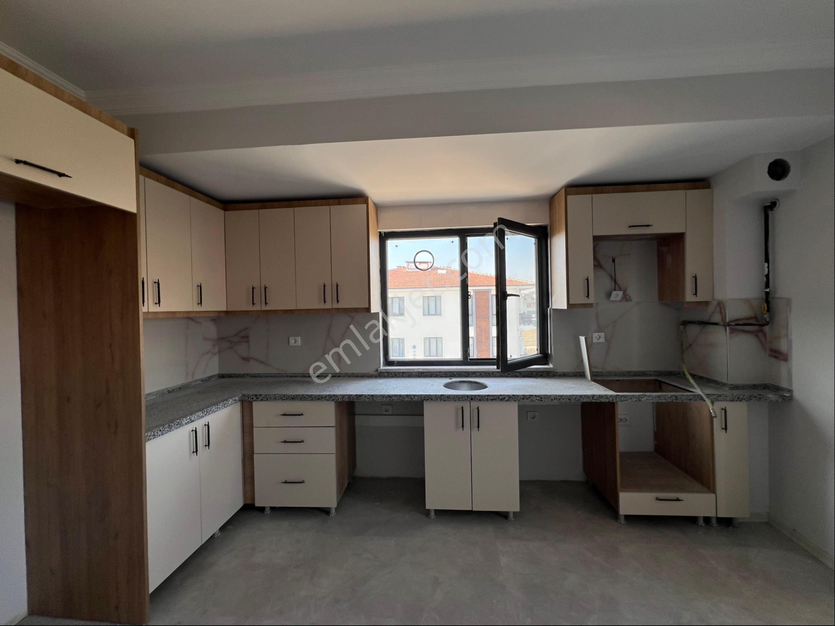 Roma' Dan Akhisar'da Satılık Daire - Görsel 14