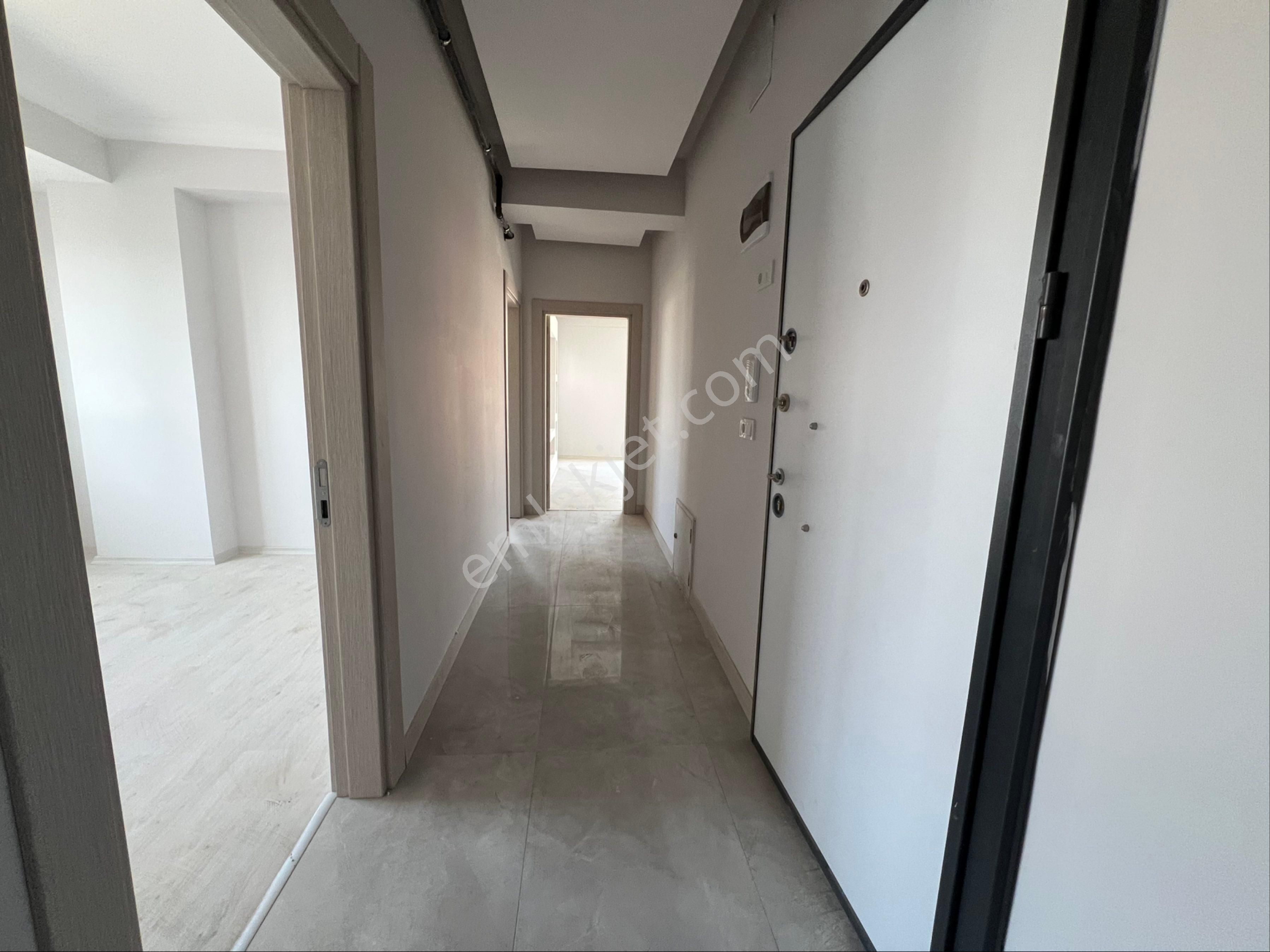 Roma' Dan Akhisar'da Satılık Daire - Görsel 4