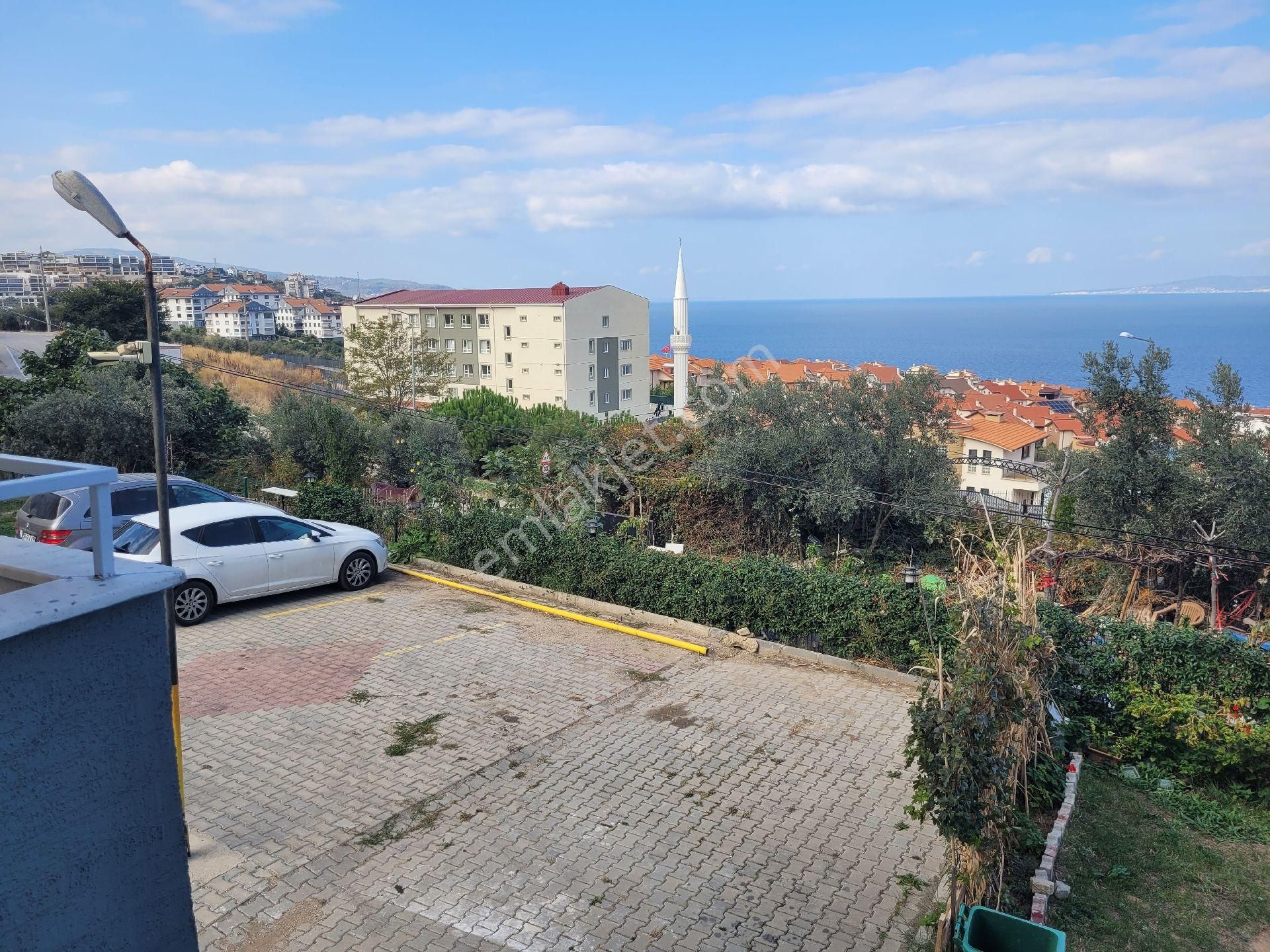 Mudanya Güzelyalı Burgaz Kiralık Daire Deniz Manzaralı Havuzlu Site İçinde 3+1 Geniş Kiralık Daire