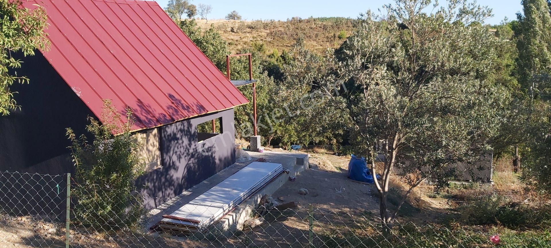 Çanakkale Merkez Salihler Köyü (Kayışlar) Satılık Konut İmarlı Arsa Fiyatina Ev+arsa Sahibinden İlk Gelen Alır