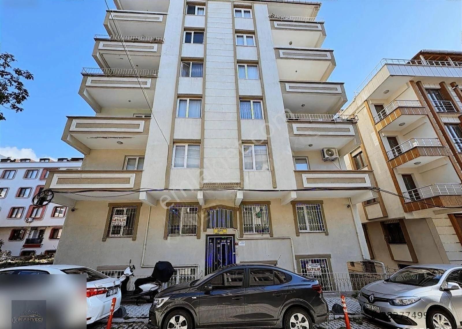 Küçükçekmece Yeni Mahalle Satılık Daire KAHVECi'DEN YENİMAHALLE' de SATILIK 2+1 90 M2 BAHÇE KATI DAİRE