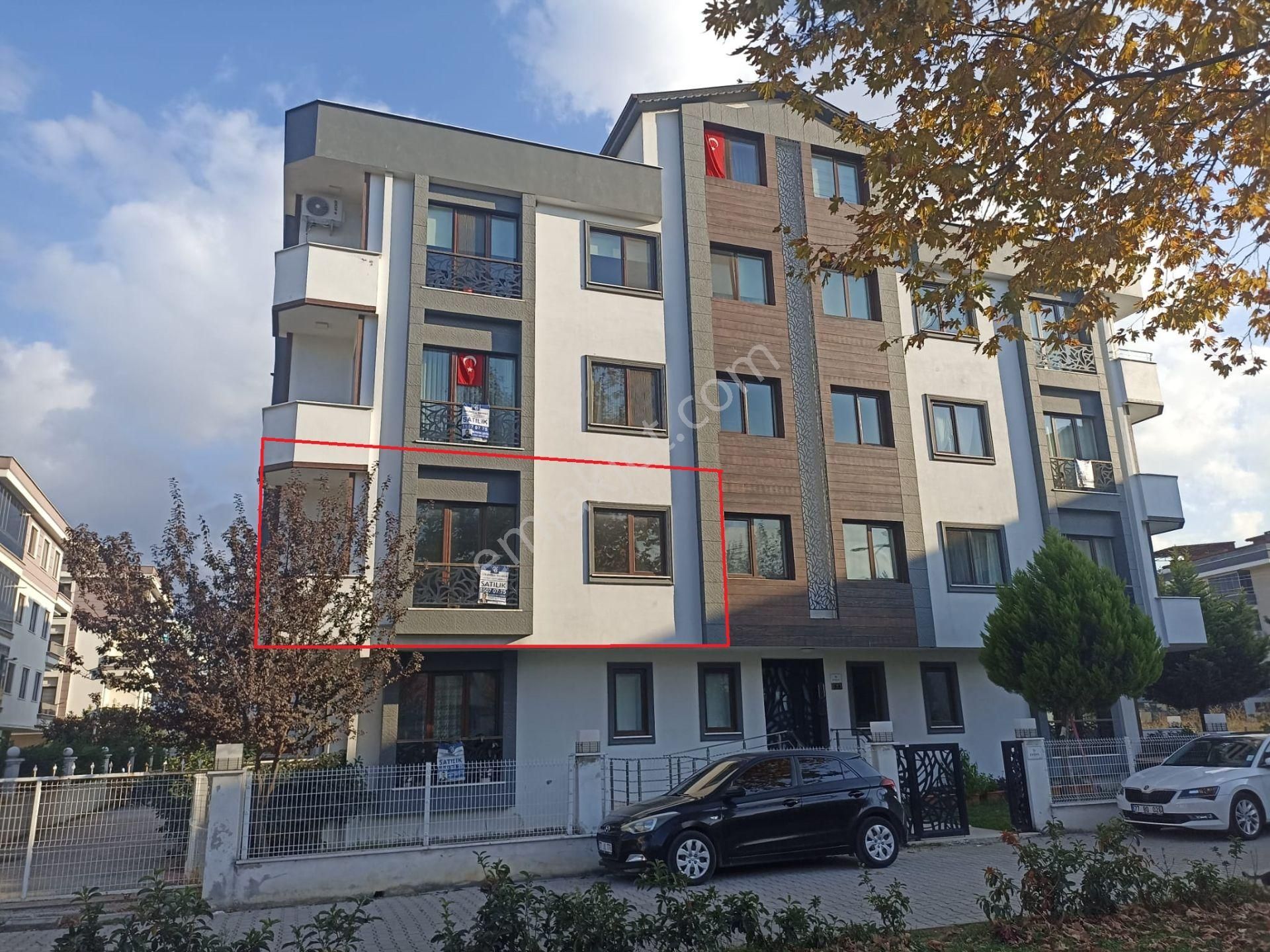 Yalova Merkez Gazi Osman Paşa Satılık Daire  YALOVA GAZİOSMANPAŞA'DA 3+1 SATILIK ARAKAT DAİRE..!