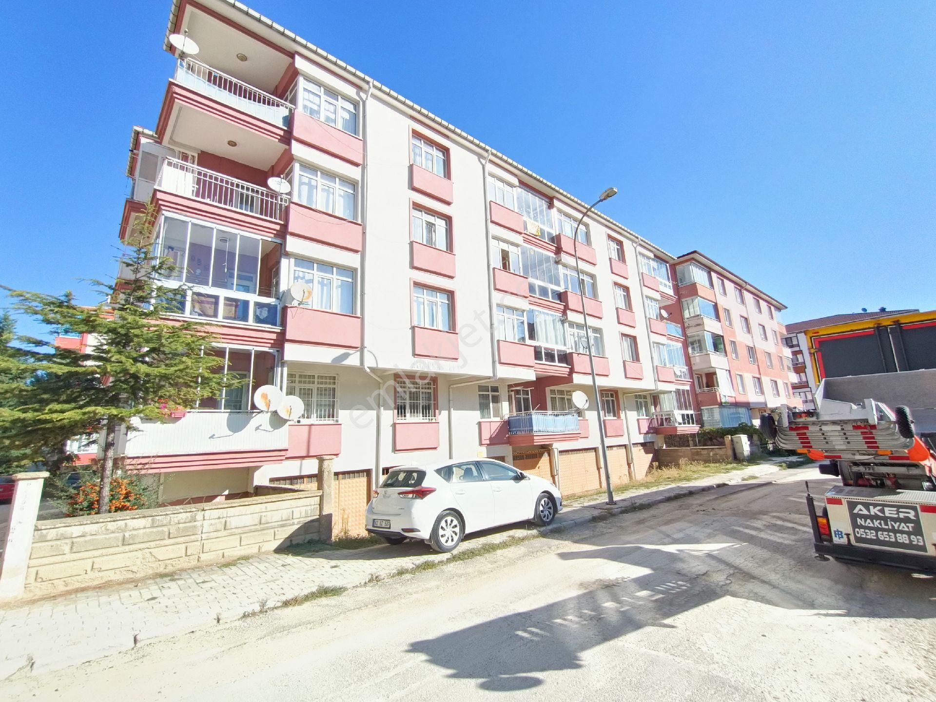 Akşehir Altunkalem Satılık Daire ABİT GM ALTUNKALEMDE SATILIK 3+1 GENİŞ KOMBİLİ MANTOLU DAİRE 