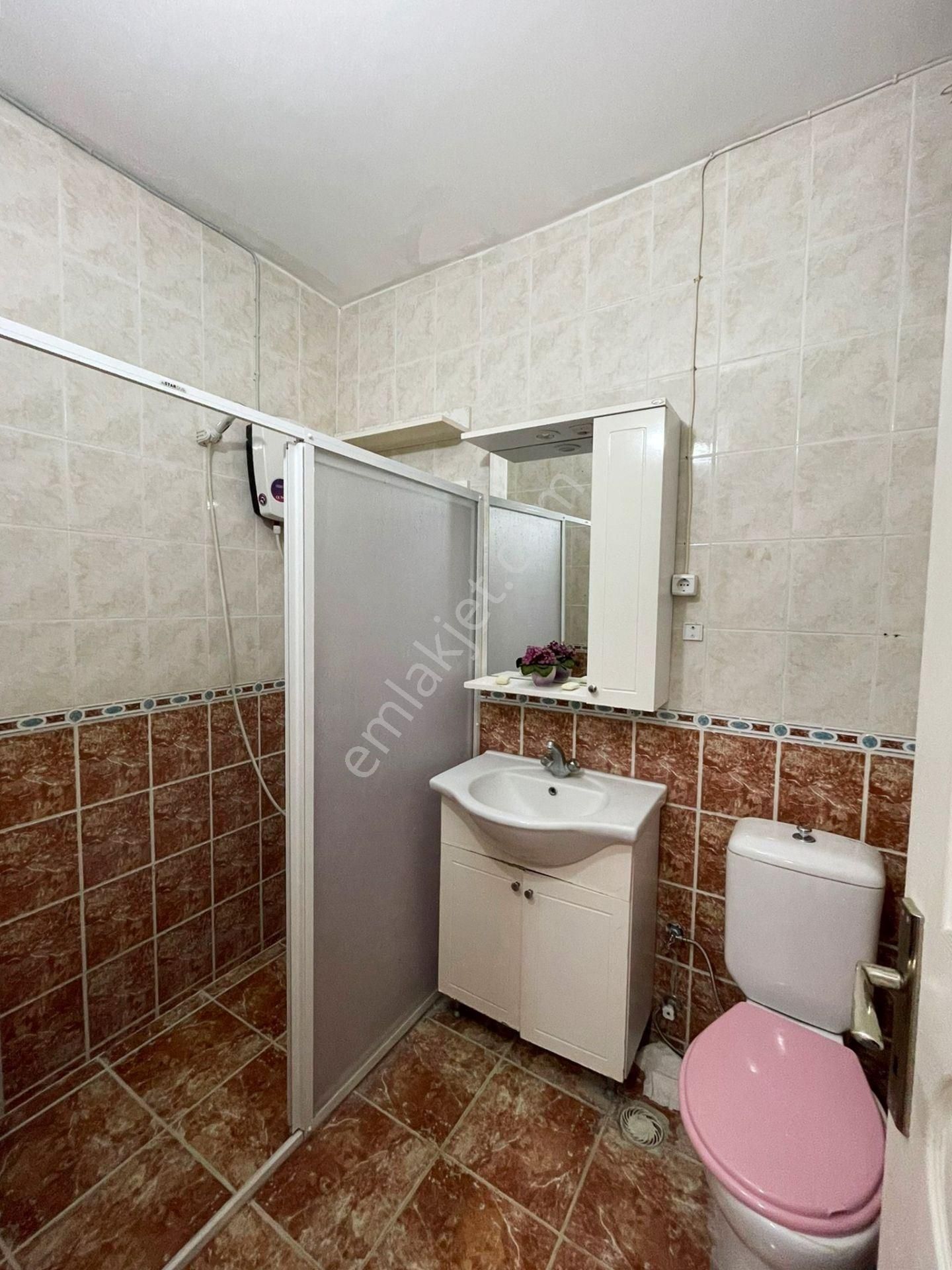 Girne Aşağı Girne Satılık Villa KIBRIS, GİRNE'DE MARINA PARK 3+1 SATILIK VİLLA