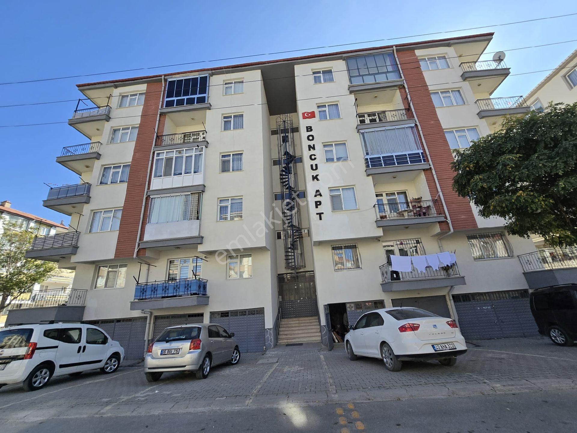 Akşehir Yeni Kiralık Daire  ABİT GM KOŞUYOLUNDA KİRALIK ASANASÖRLÜ 3+1