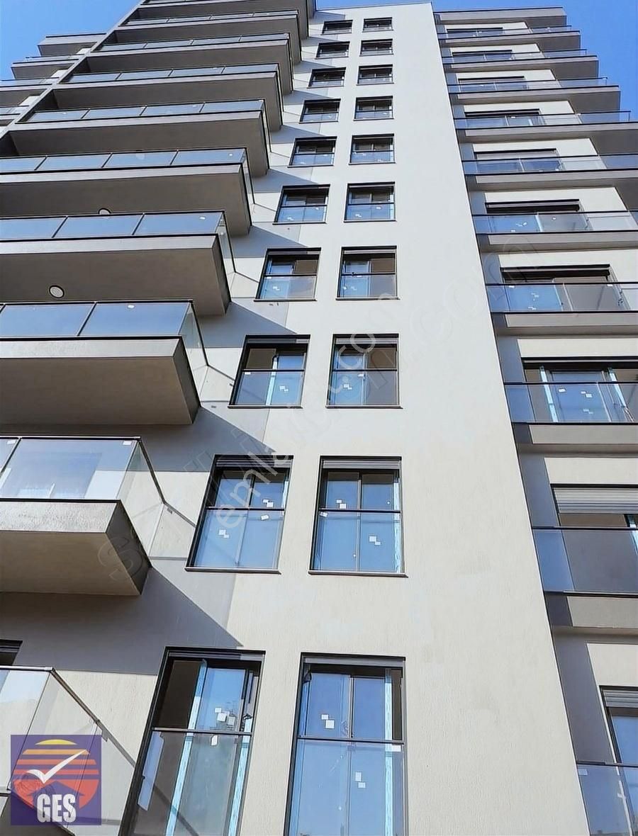 Karabağlar Ali Fuat Cebesoy Satılık Daire ŞEHİRİN MERKEZİ HILL PARK PRESTİJDE LÜX DAİRE