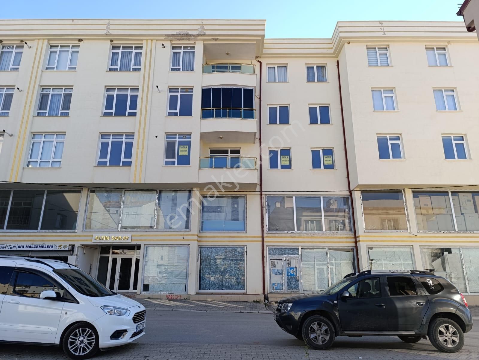 Şarkışla Pınarönü Satılık Daire  ŞARKIŞLA ALTIN SARAY SİTESİNDE SATILIK 3+1 DAİRE 