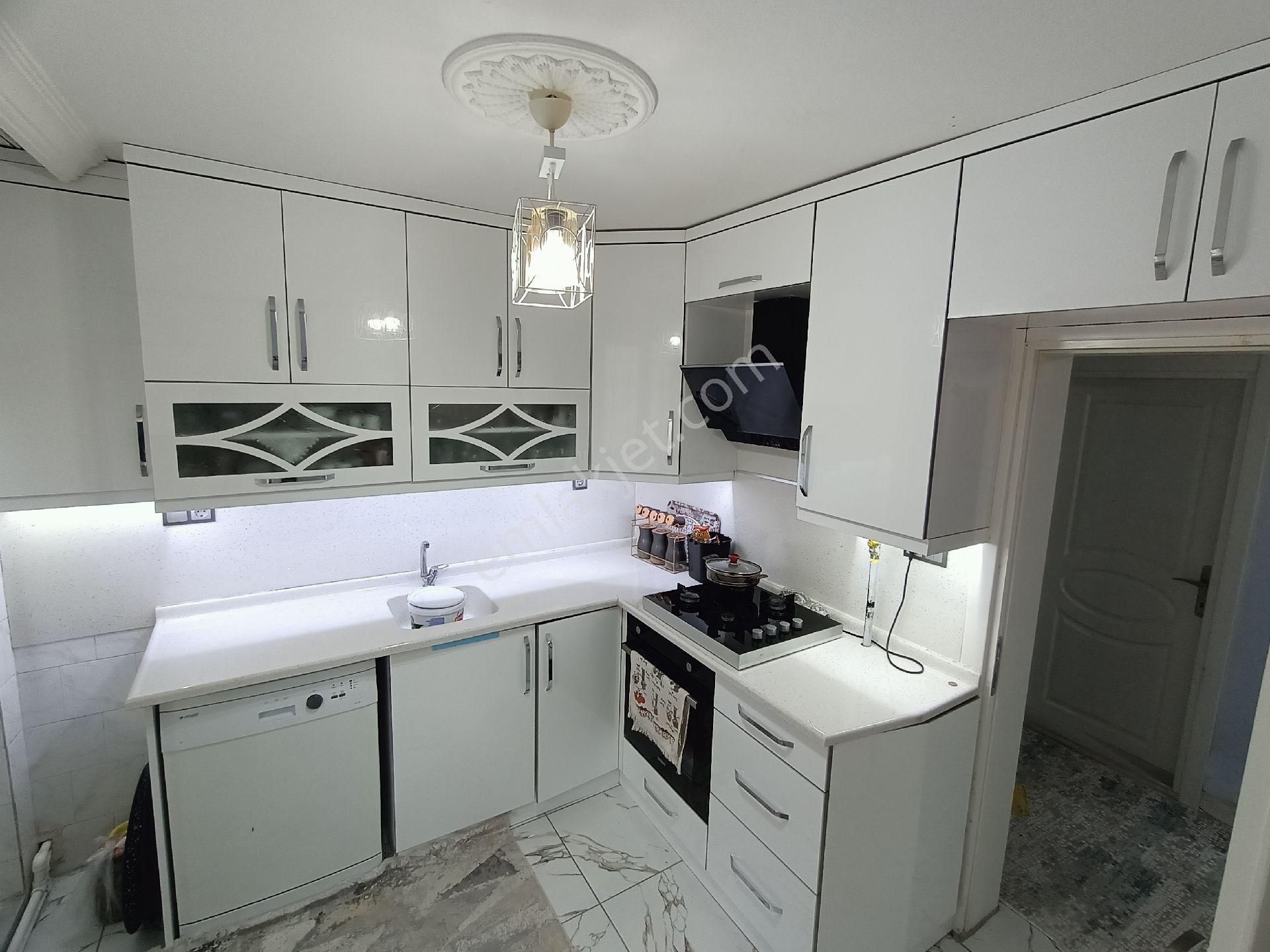 Akşehir Yeni Satılık Daire  KOŞUYOLU ALTI 2. KAT 3+1 KOMBİLİ MANTOLU SATILIK MASRAFSIZ DAİRE