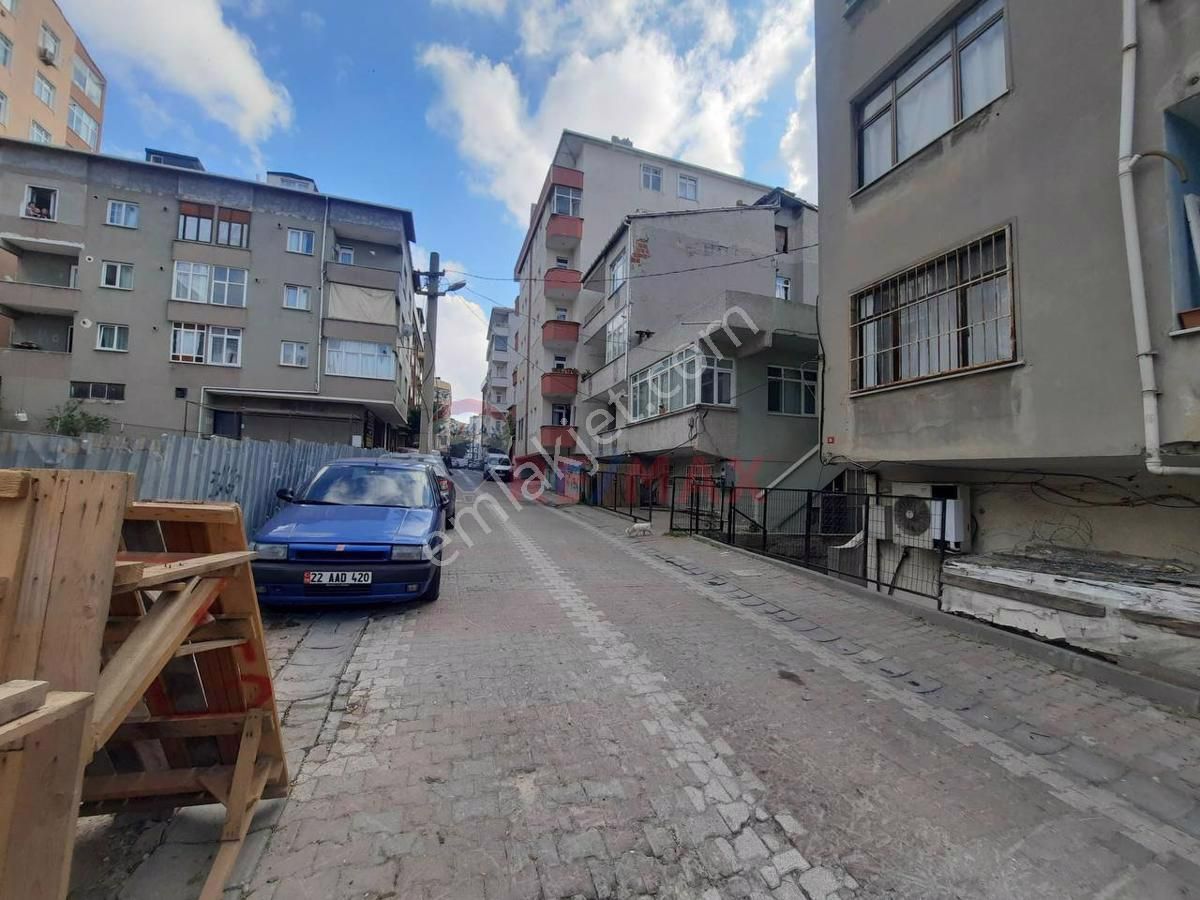 Küçükçekmece Kanarya Satılık Konut İmarlı KÜÇÜKÇEKMECE SAFRA MAHALLESİ 128 m² SATILIK ARSA