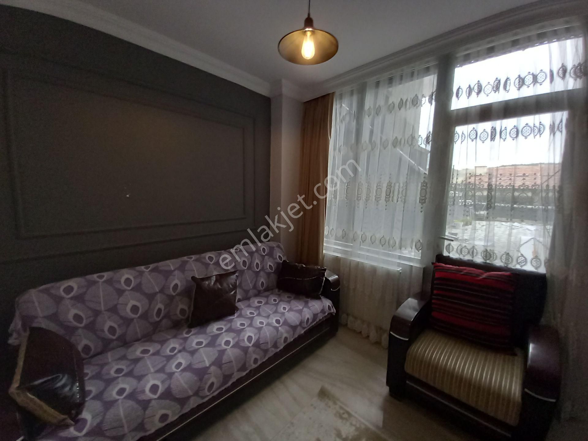 Çankaya Yaşamkent Kiralık Daire  Yaşamkent Merkezi Konumda 2+1 Full Eşyalı Kiralık Daire