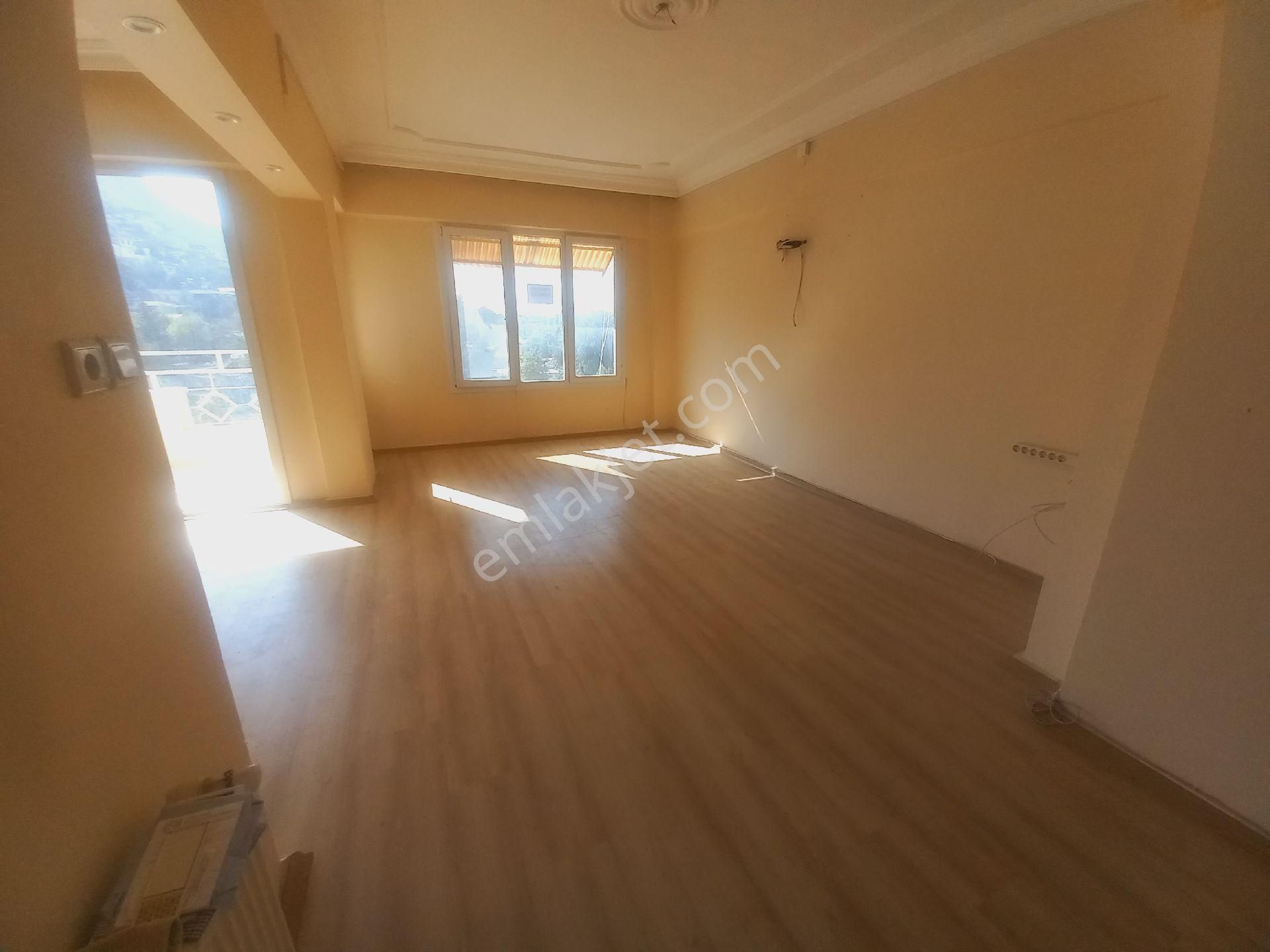 Hatay Antakya Havuzlar Mahallesinde Rezerve Alanı Dışında Kiralık Daire - Görsel 2