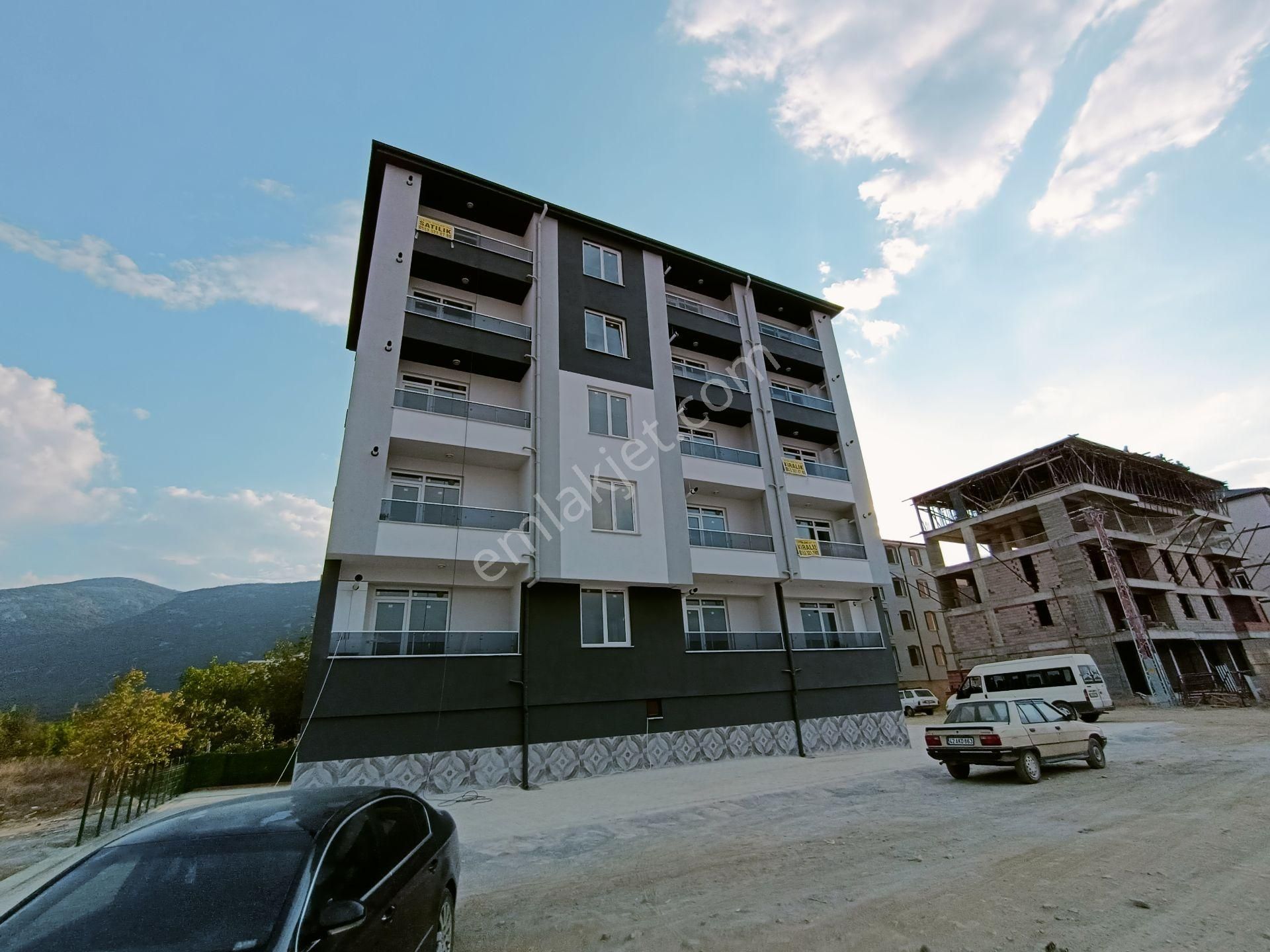 Akşehir Gazi Satılık Daire  HASTANE YOLU ÜZERİ 1+1 SIFIR SATILIK DAİRE KOMBİLİ MANTOLU ASANSÖRLÜ