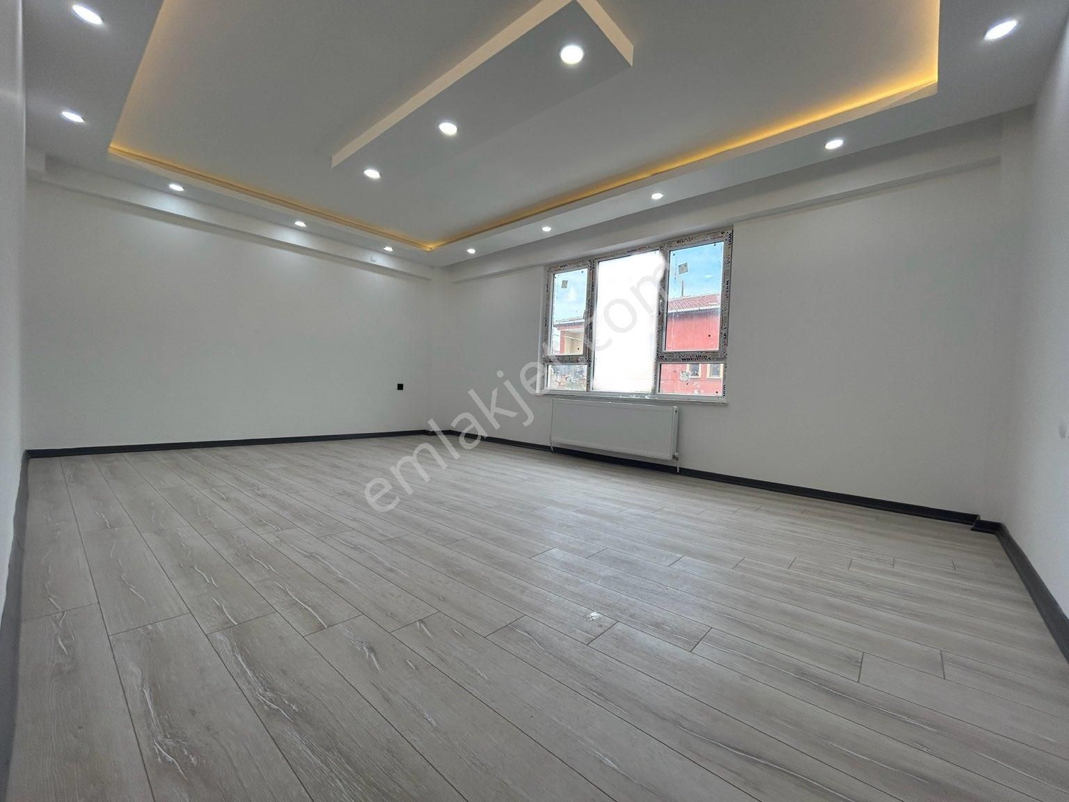 Odunpazarı Emek Satılık Daire  ERTAŞ CADDESİ YAKINI 2+1 110M2 DAİRE