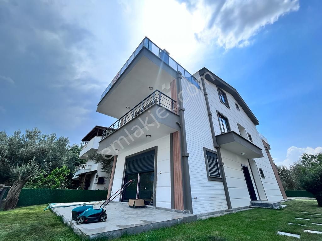 Edremit Güre Satılık Villa  ☑️☑️ PARS'TAN GÜRE'DE ULTRALÜKS DENİZE 200 METRE 3+1 SATILIK VİLLA️