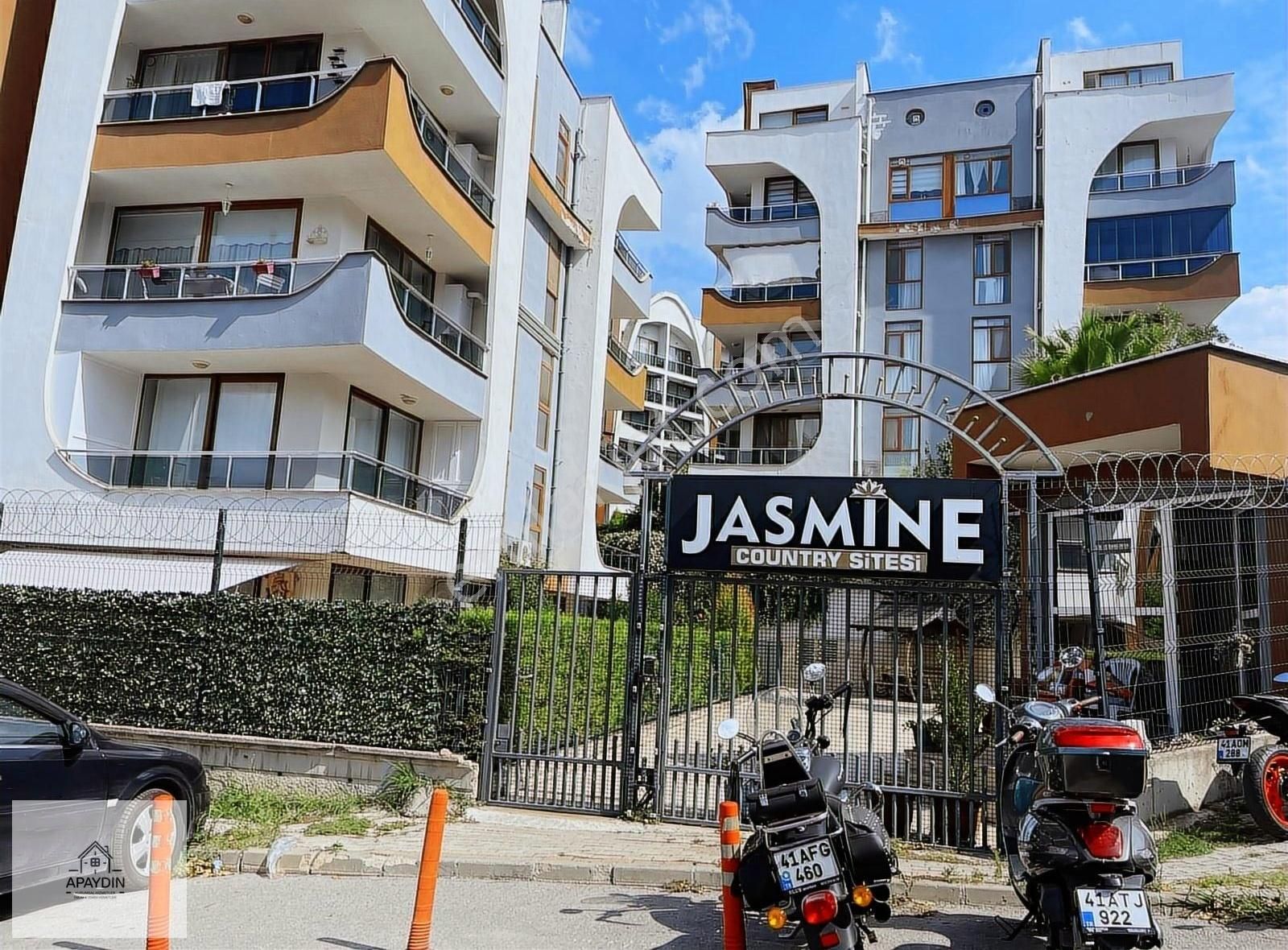 İzmit Alikahya Fatih Satılık Daire İzmit Jasmin Country Sitesinde 3+1 Ara Kat Satılık Daire