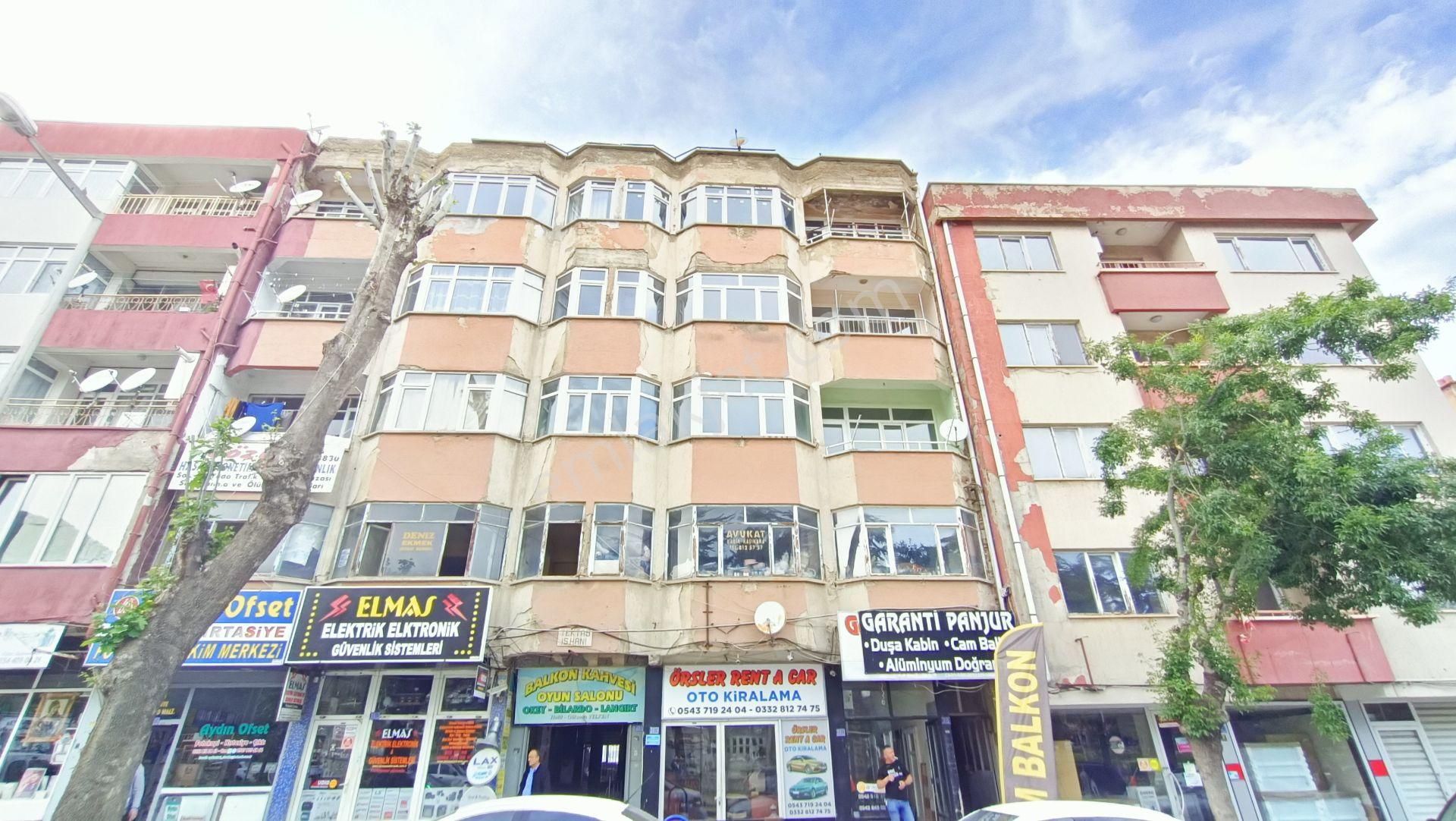 Akşehir Yeni Satılık Daire  ABİT GM ÇARŞI DA 3.KAT 3+1 SATILIK DAİRE