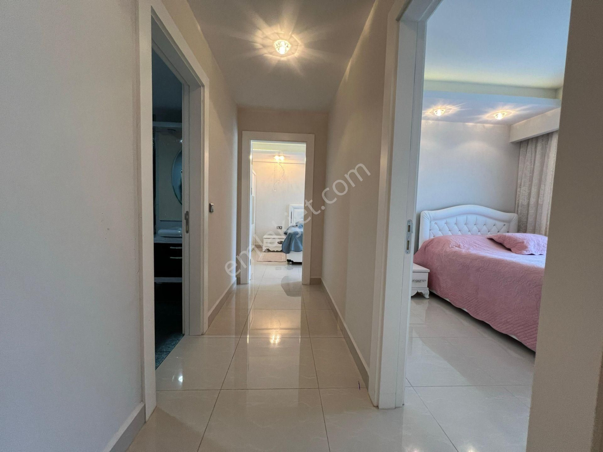 Alanya Azura Park'ta Eşyalı 3+1 Lüks Satılık Daire - Görsel 24