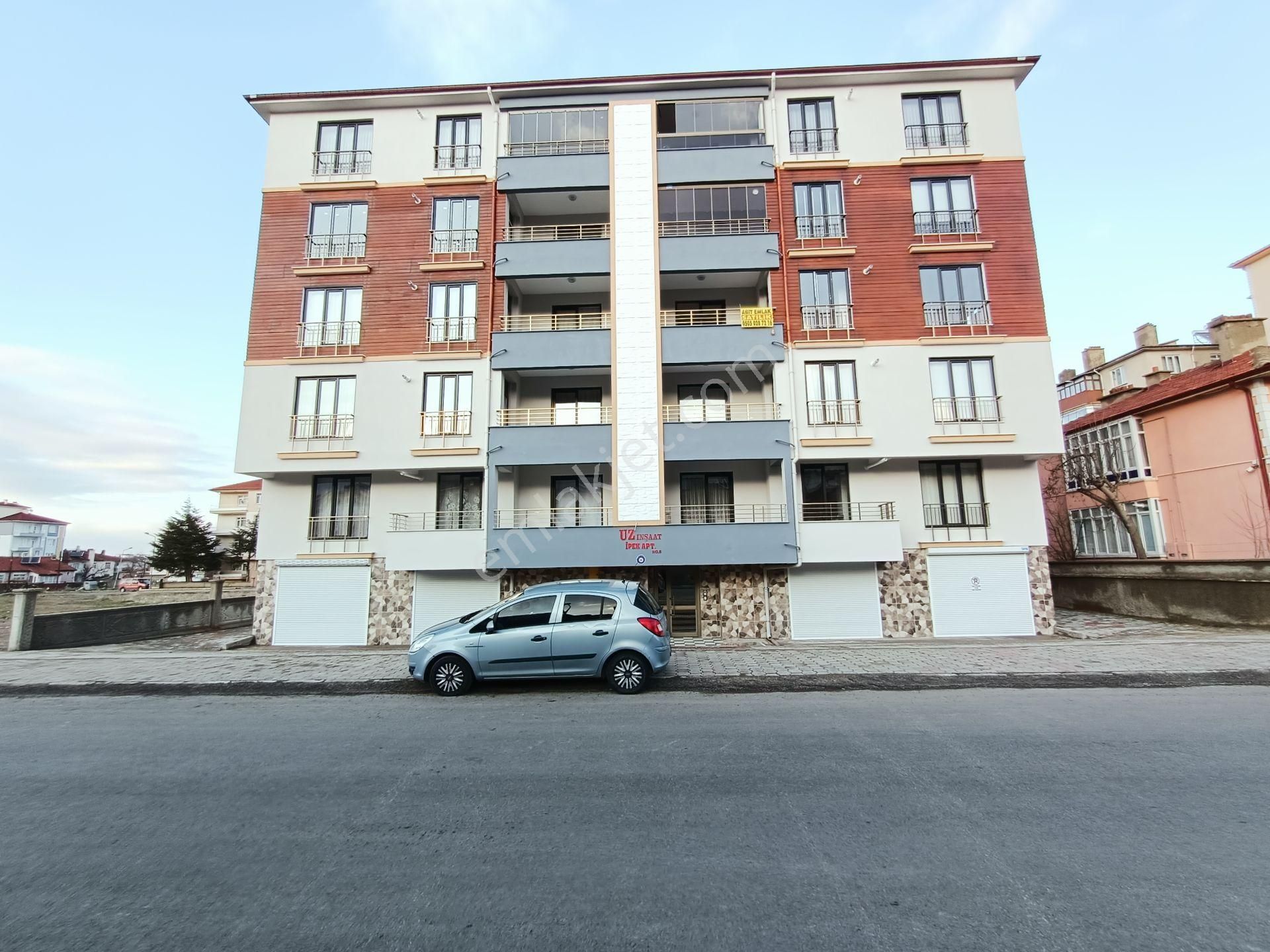 Akşehir İstasyon Satılık Daire  ABİT GM İSTASYON CADDESİNDE GARAJLI BULVAR CEPHELİ 4+1 DAİRE