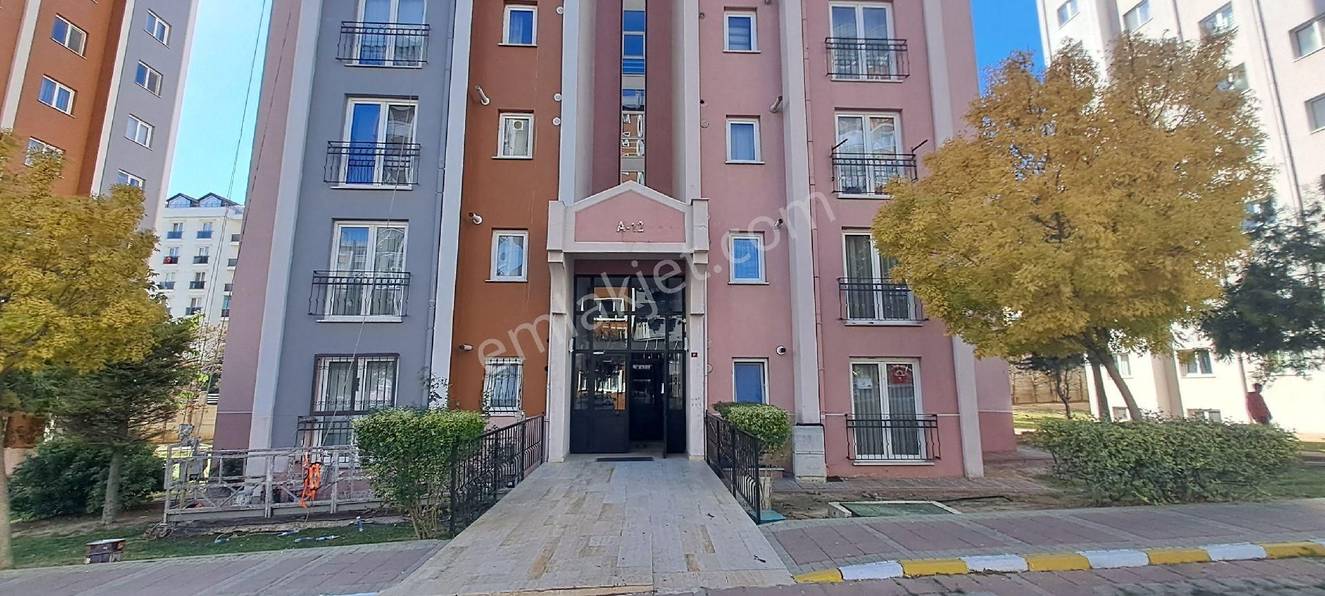 Silivri Yeni Kiralık Daire  SİLİVRİ KİPTAŞ 1 SİTESİNDE KİRALIK DAİRE